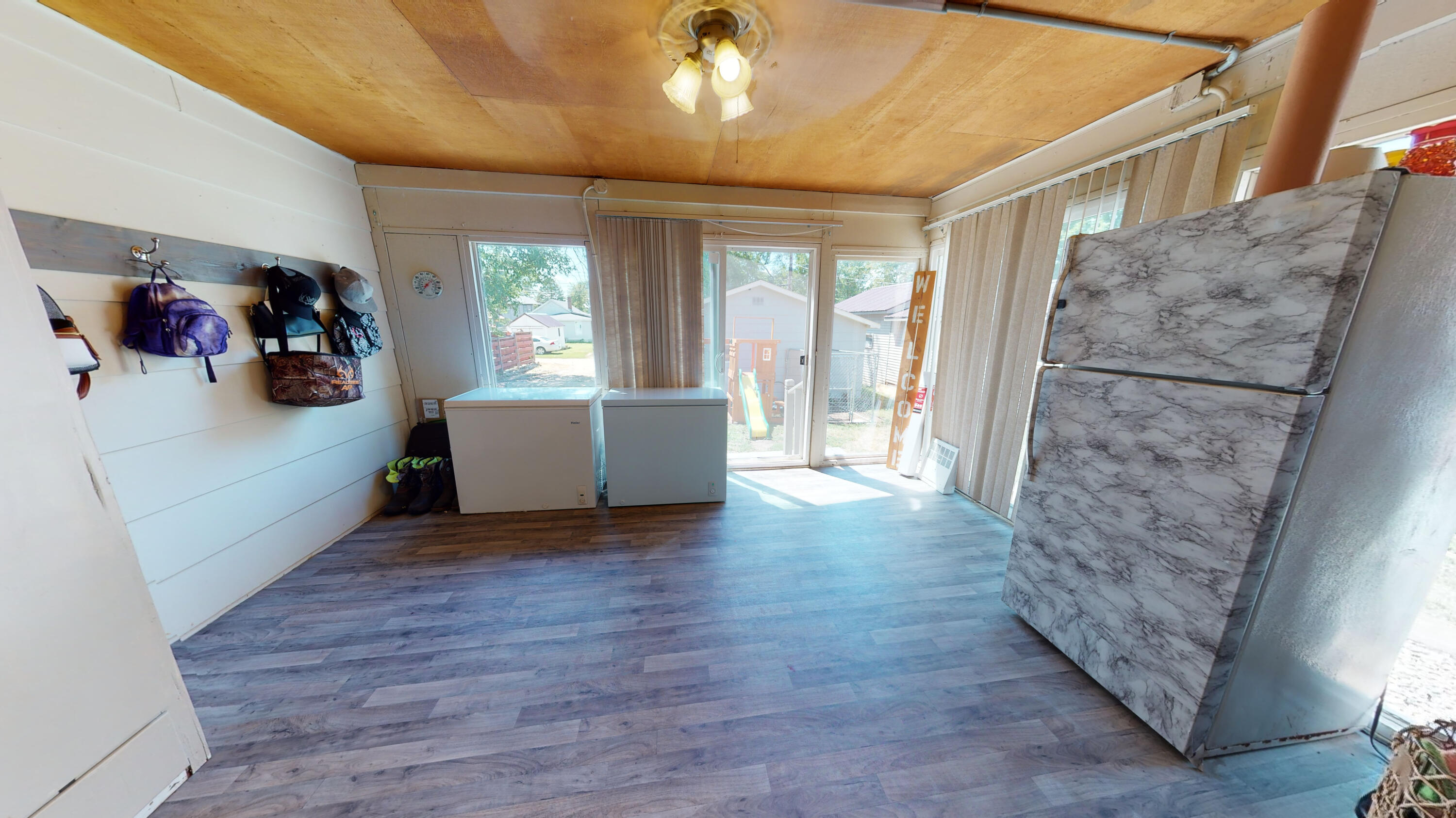 209 E 10th Ave