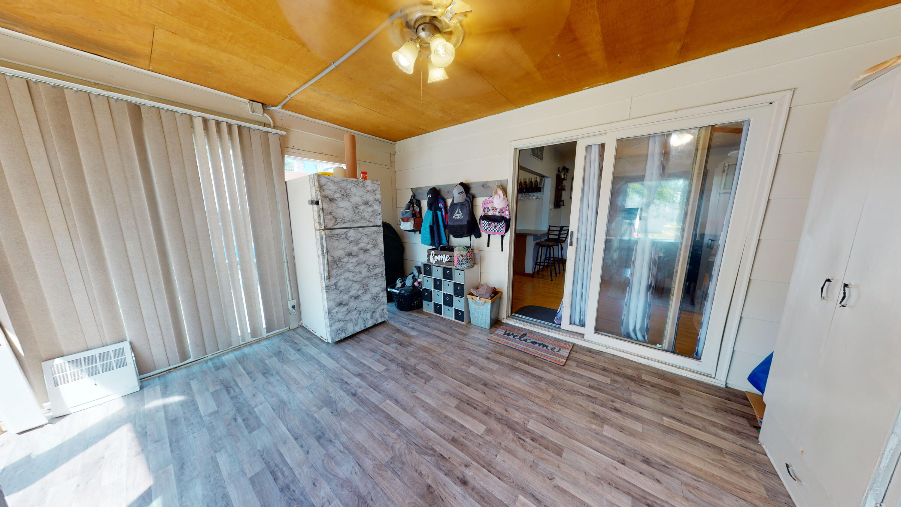 209 E 10th Ave