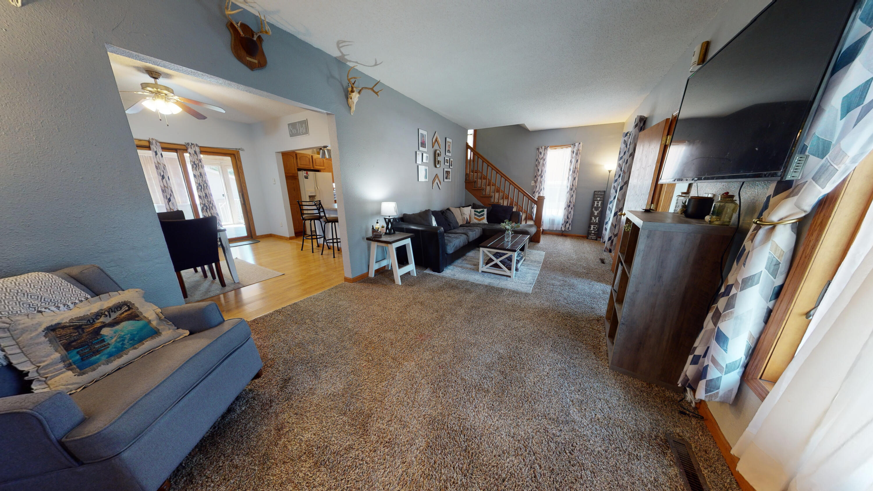 209 E 10th Ave
