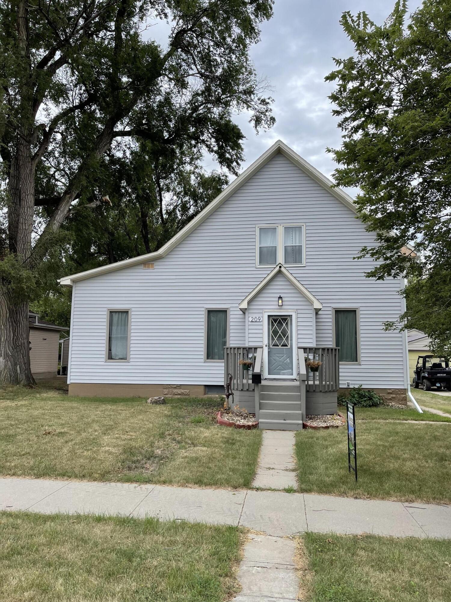 209 E 10th Ave