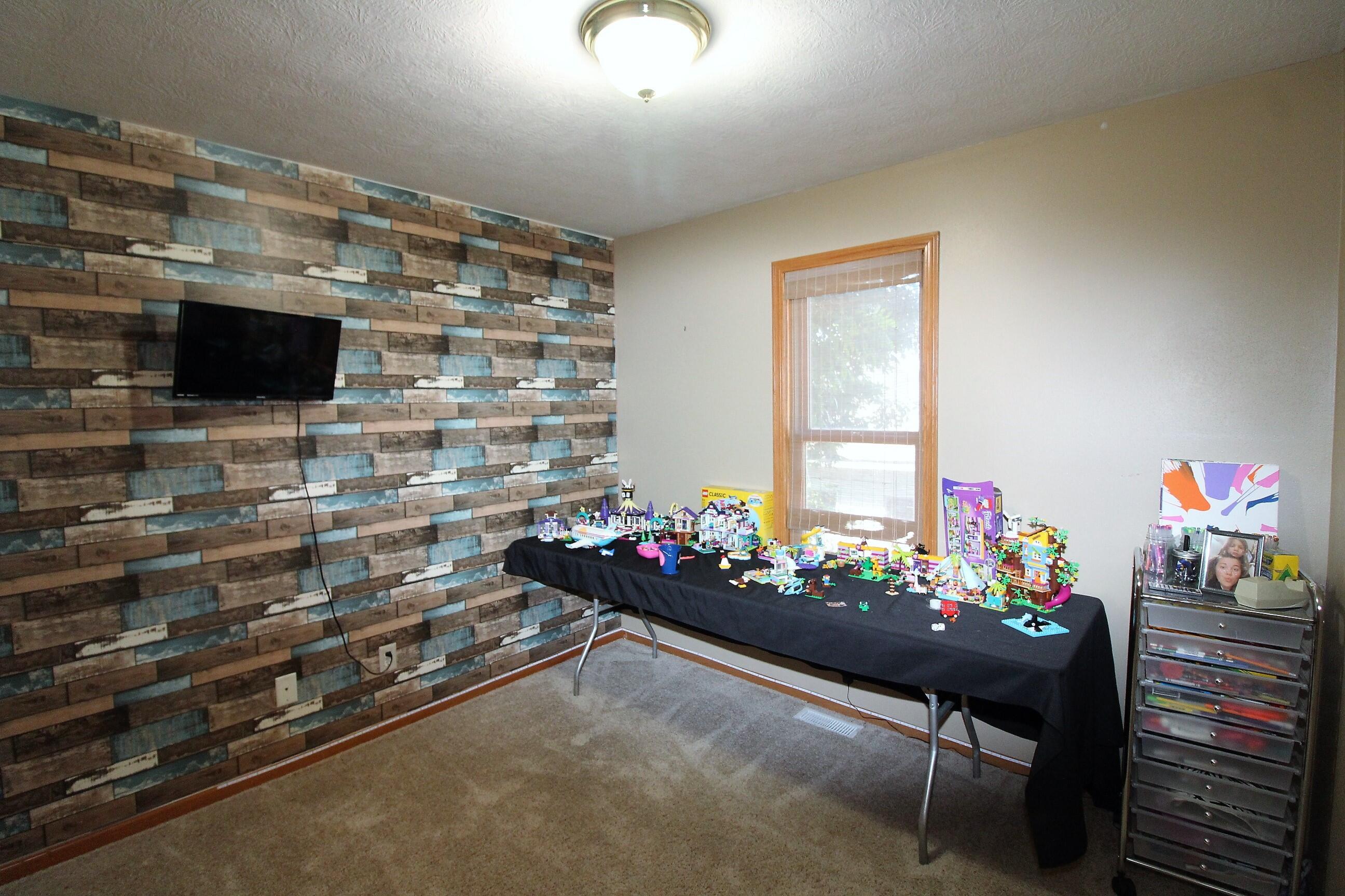 219 Tiger St