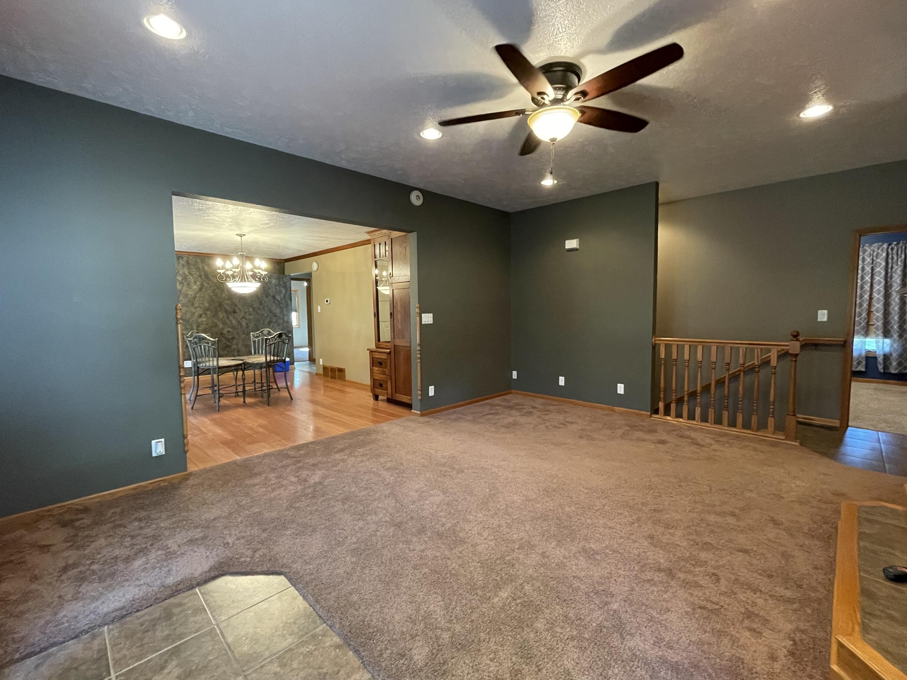 408 S 2nd Ave