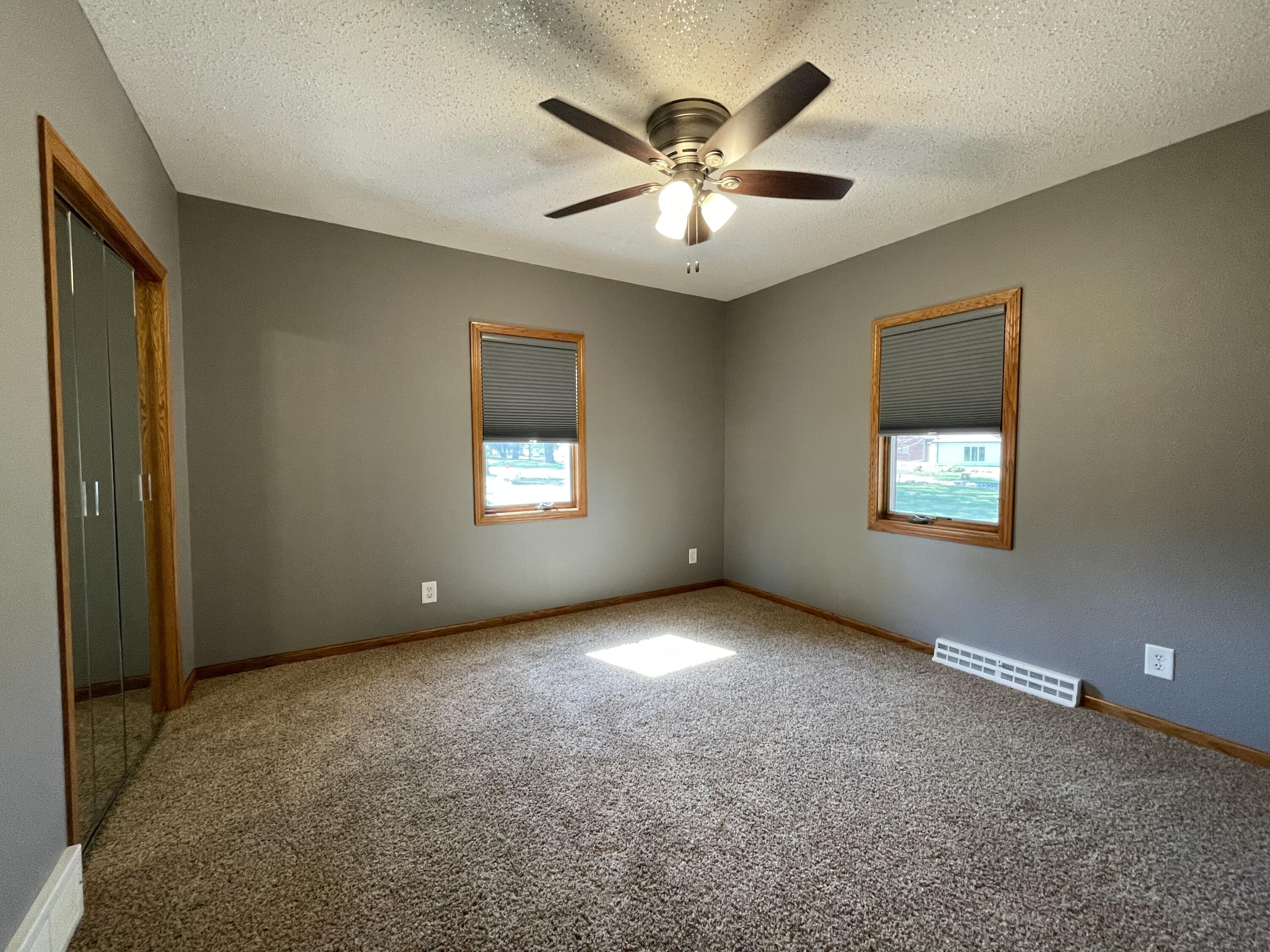 408 S 2nd Ave