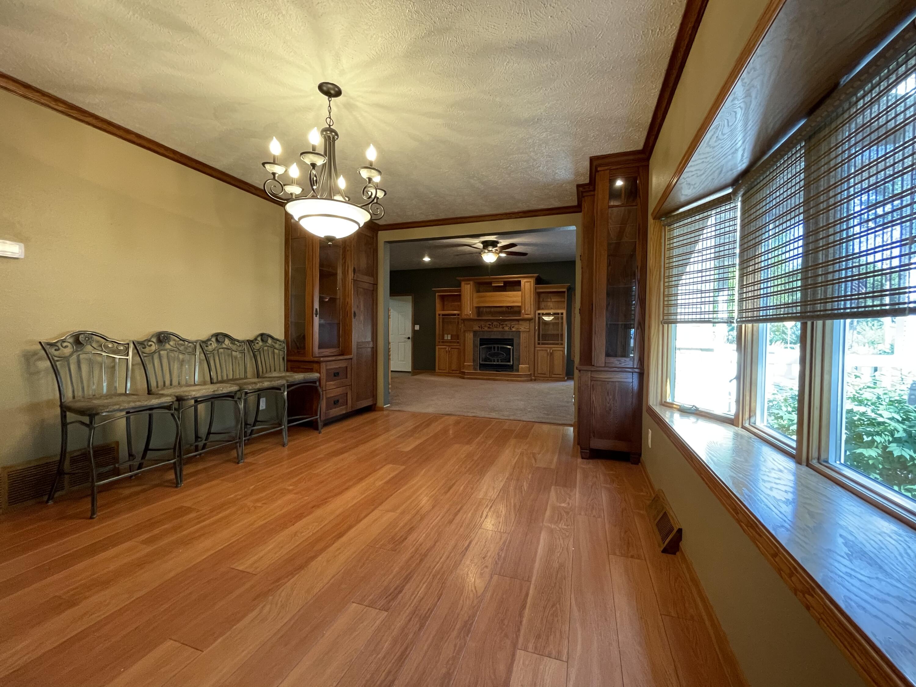408 S 2nd Ave