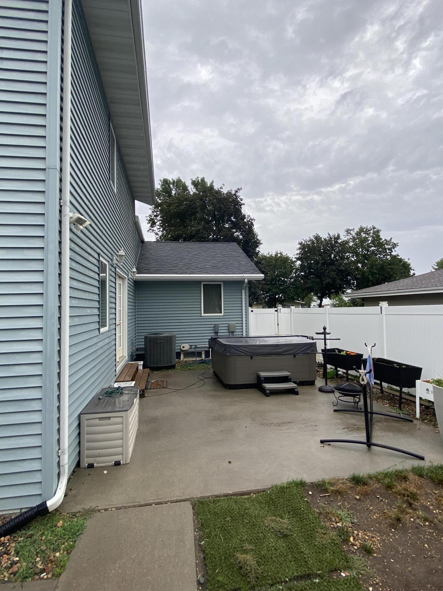 131 Main St