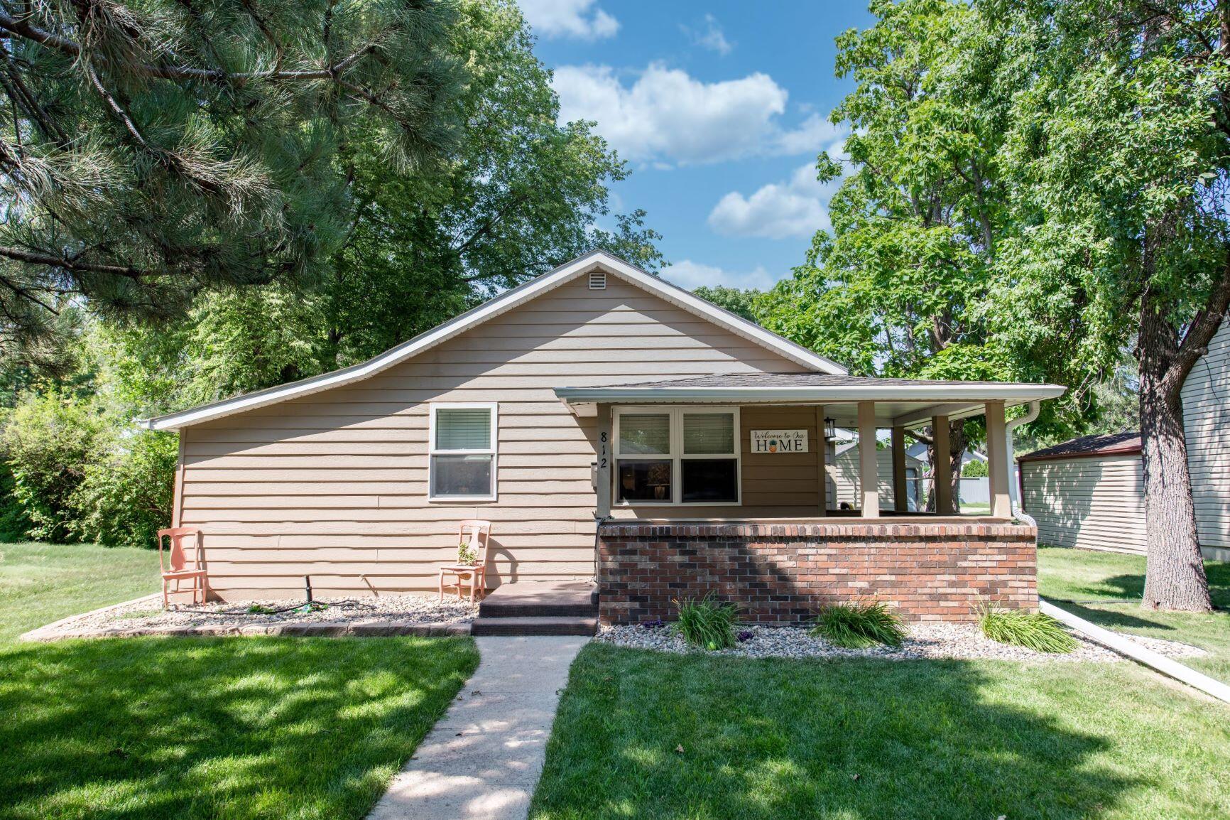 812 W 6th Ave