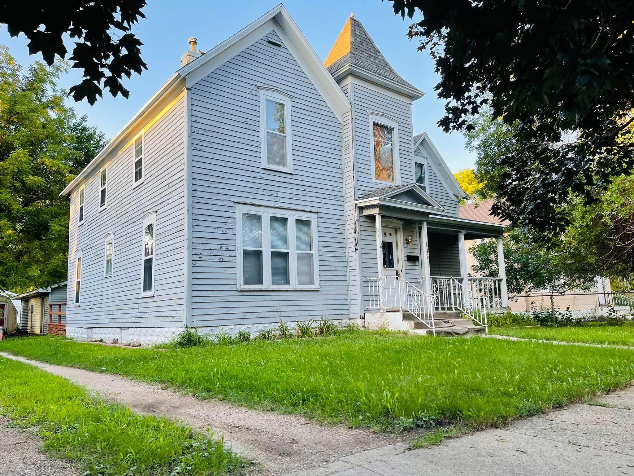 516 E 4th Ave