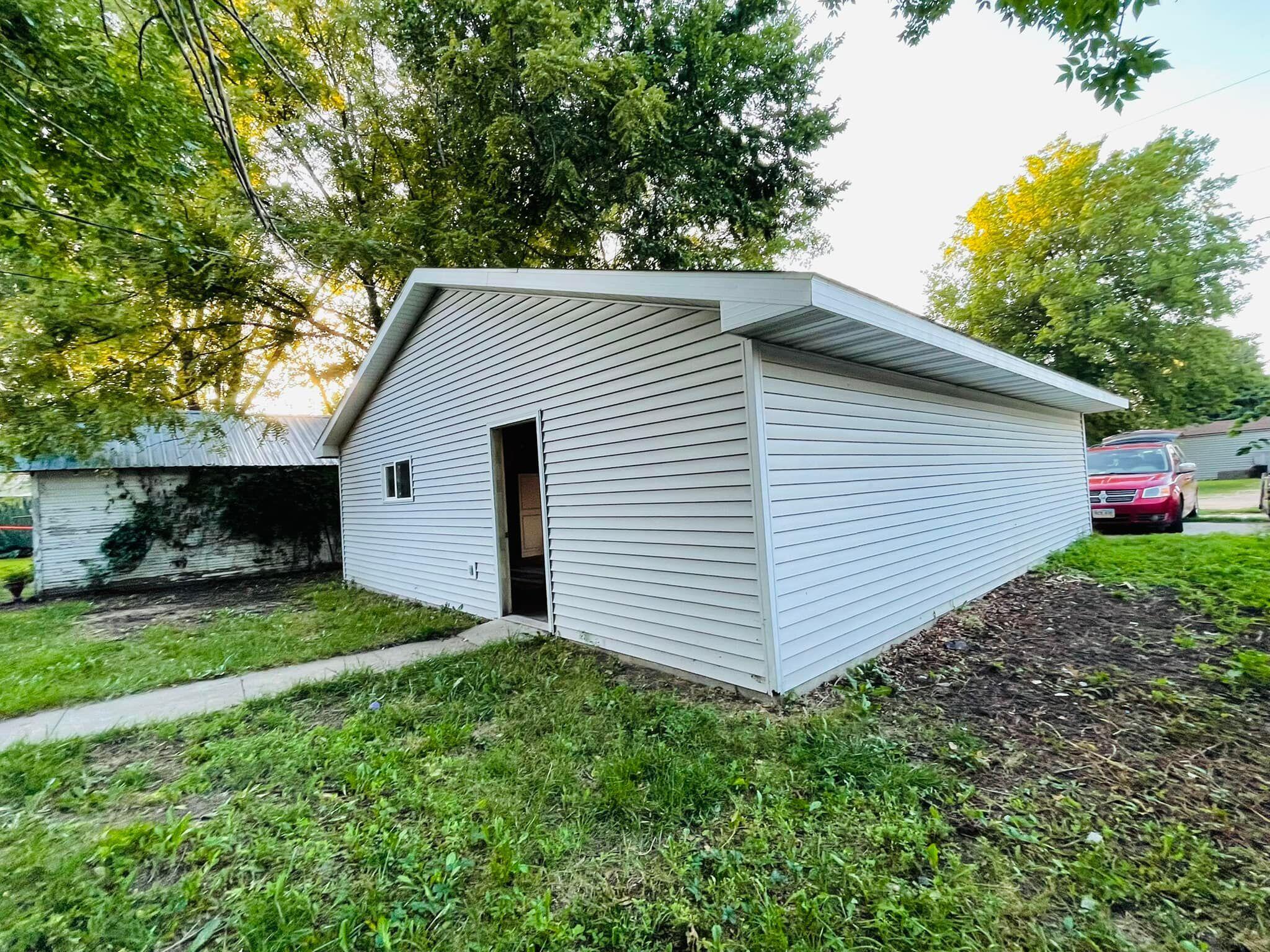 516 E 4th Ave