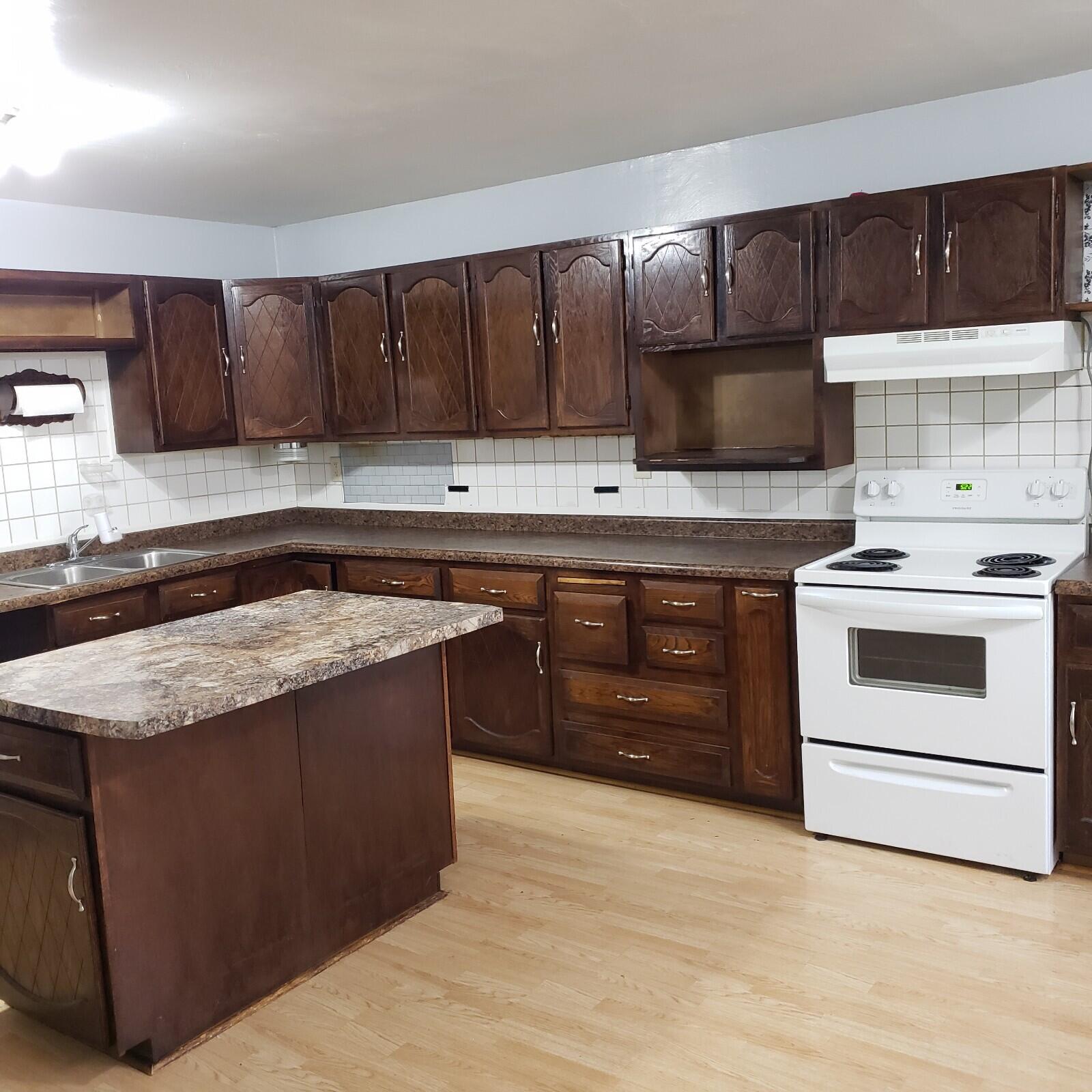 622 W 6th Ave