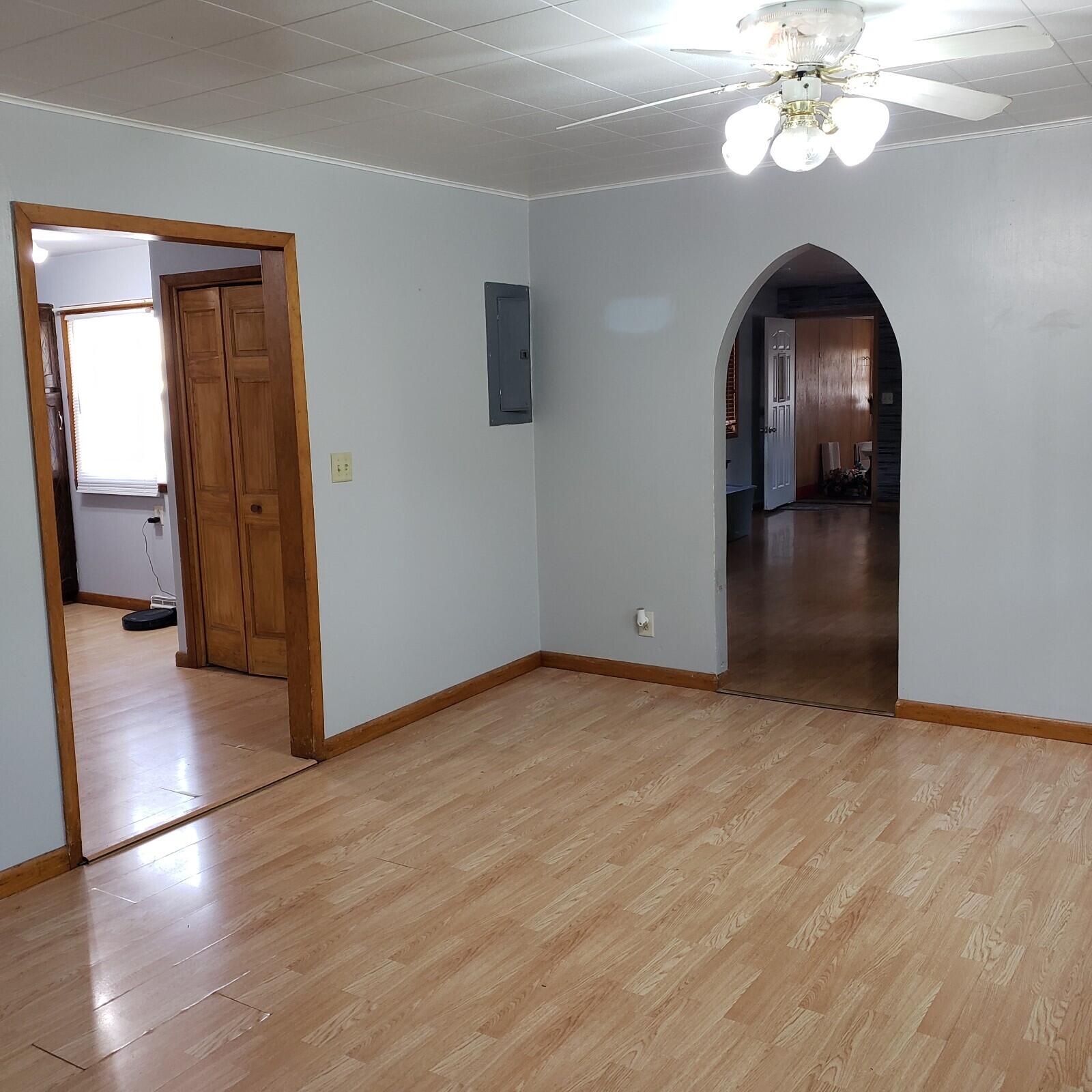 622 W 6th Ave