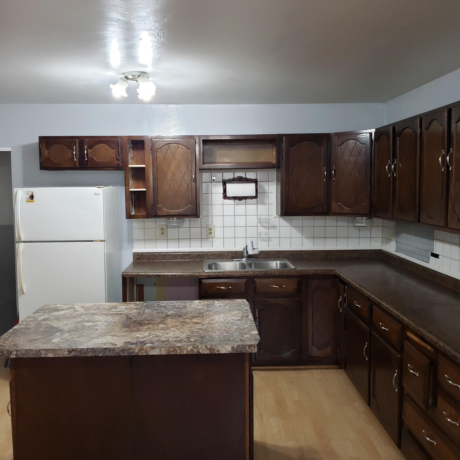 622 W 6th Ave