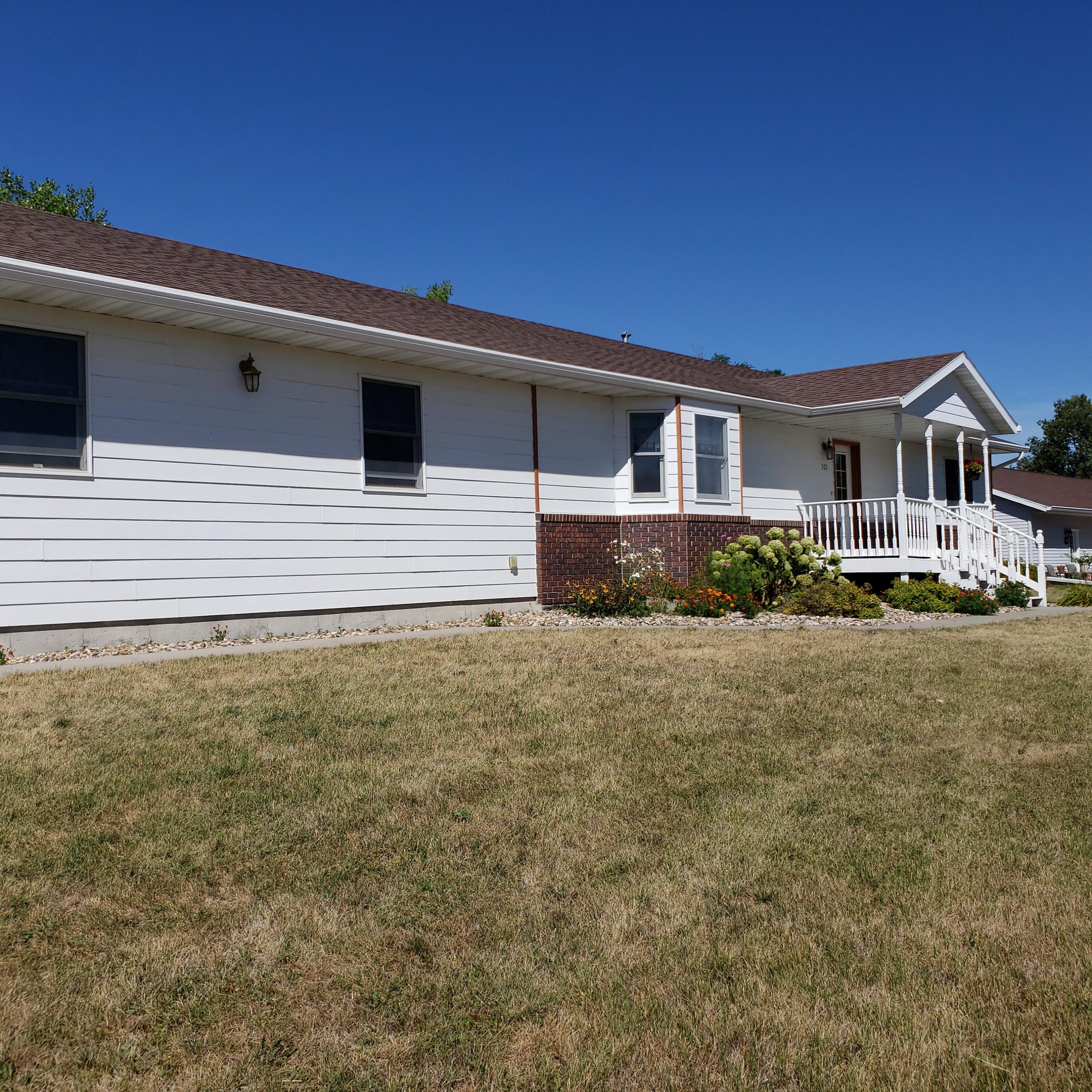 301 N College Ave