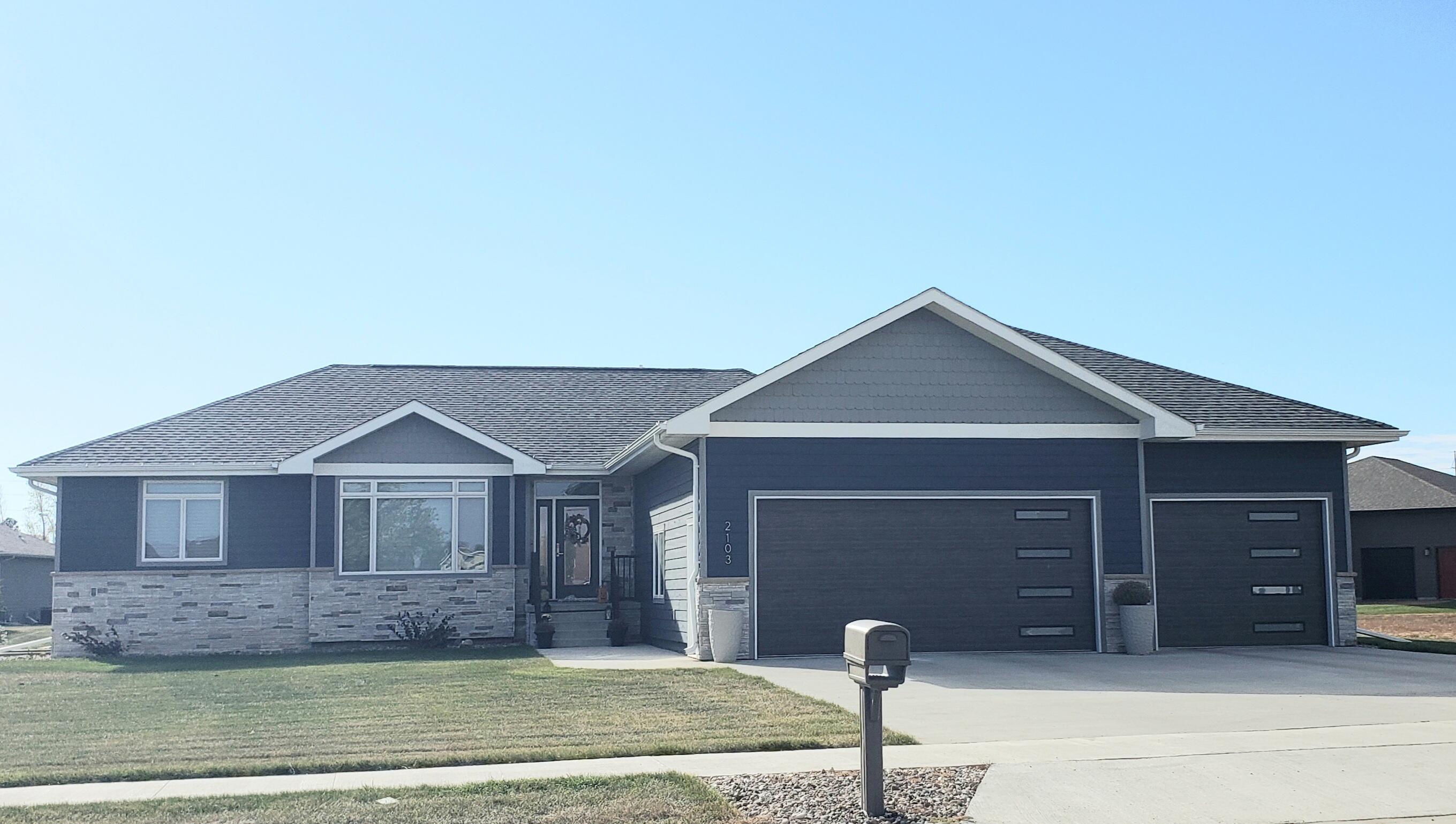 2103 Dean Dr
