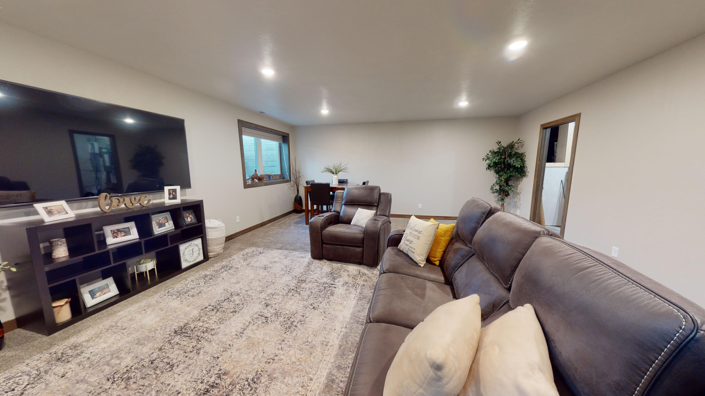 2103 Dean Dr