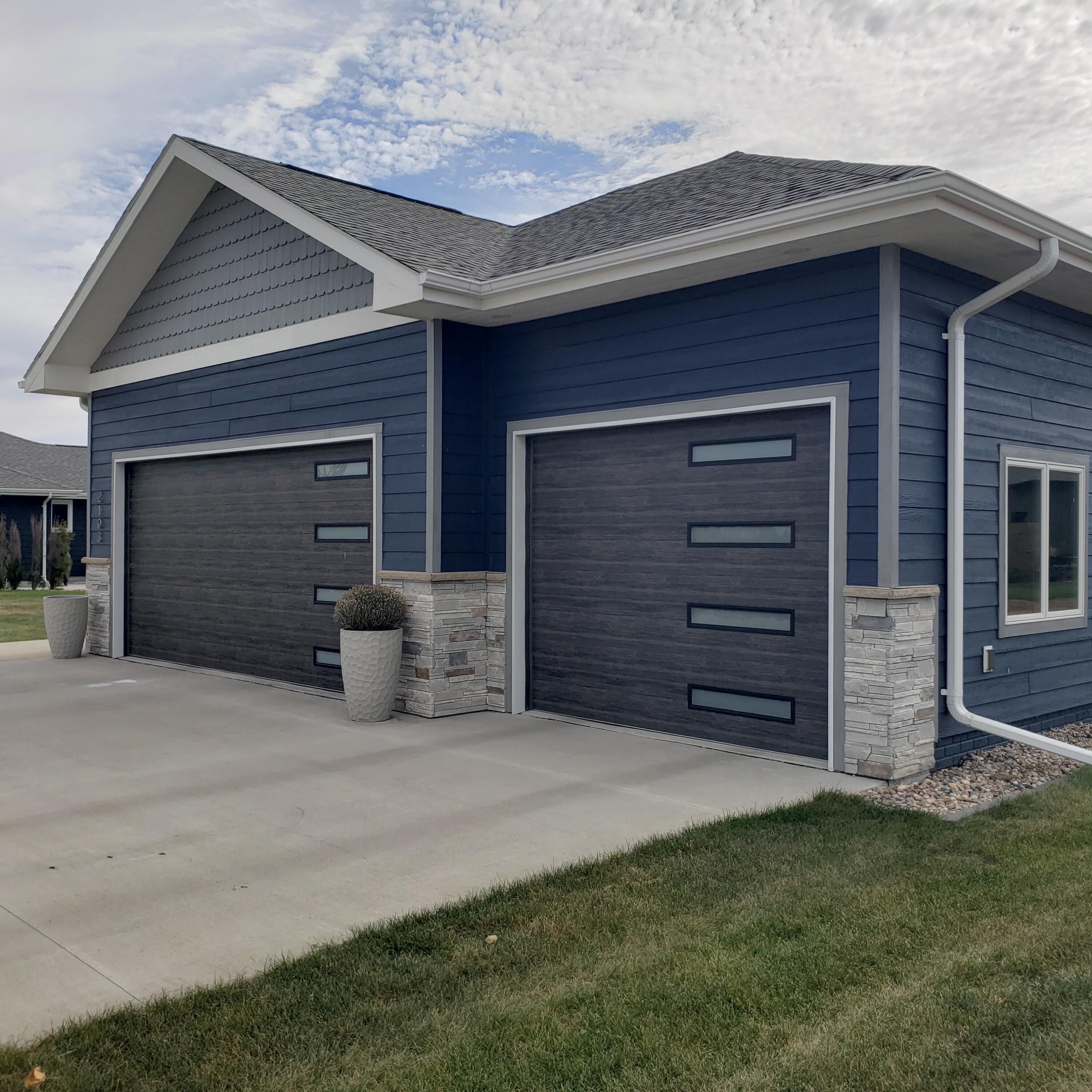 2103 Dean Dr