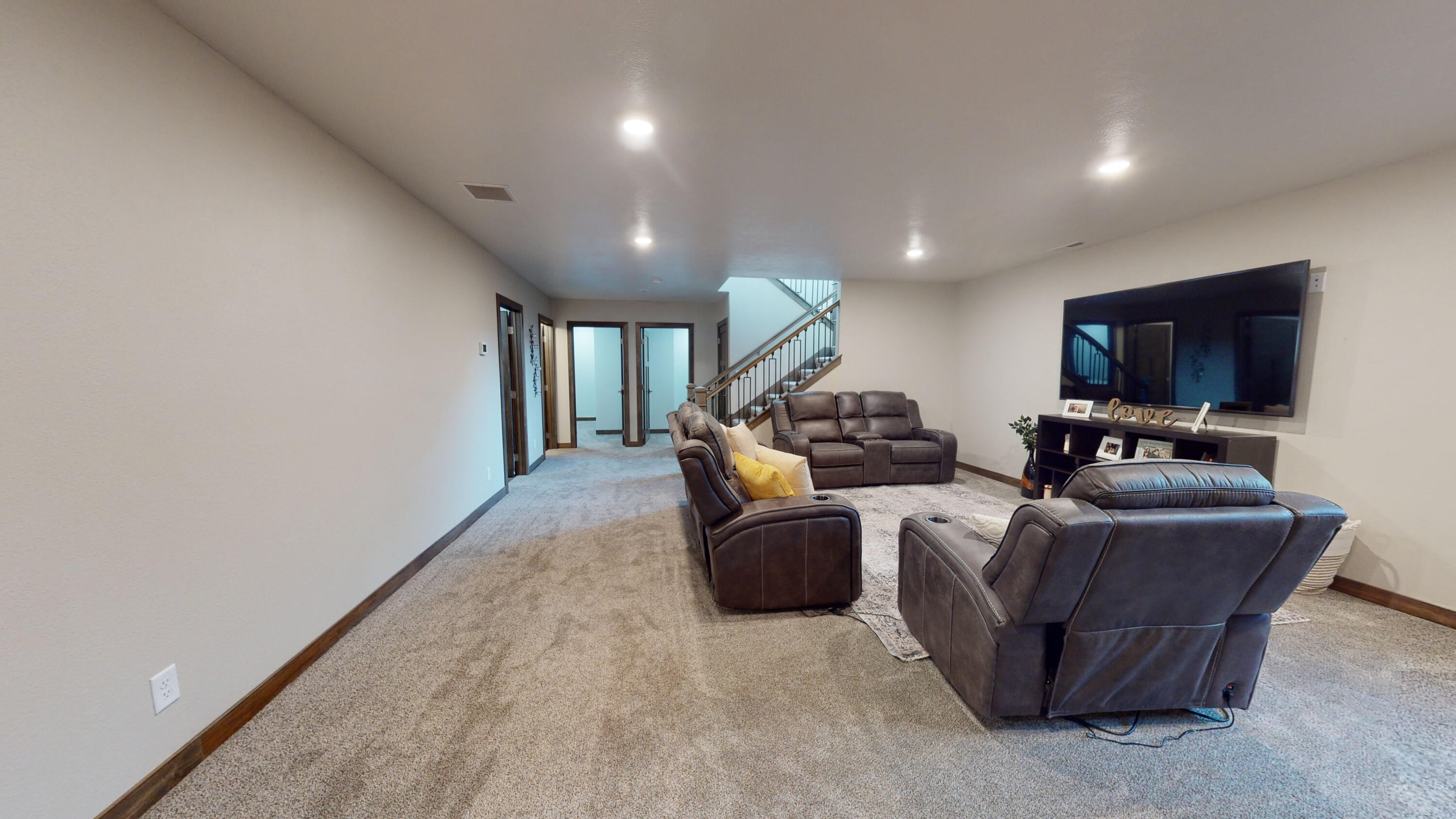 2103 Dean Dr