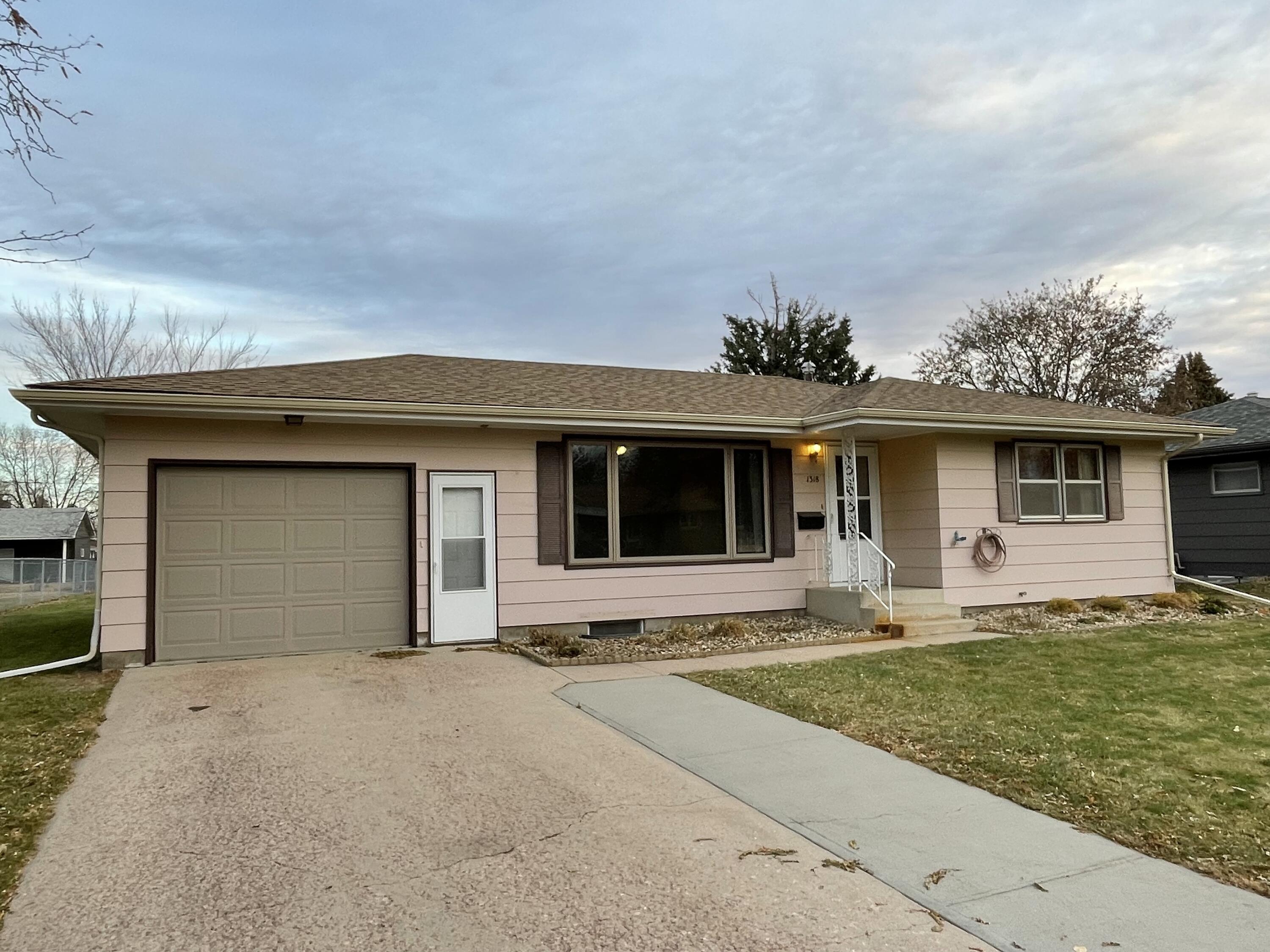 1318 Palmer Place