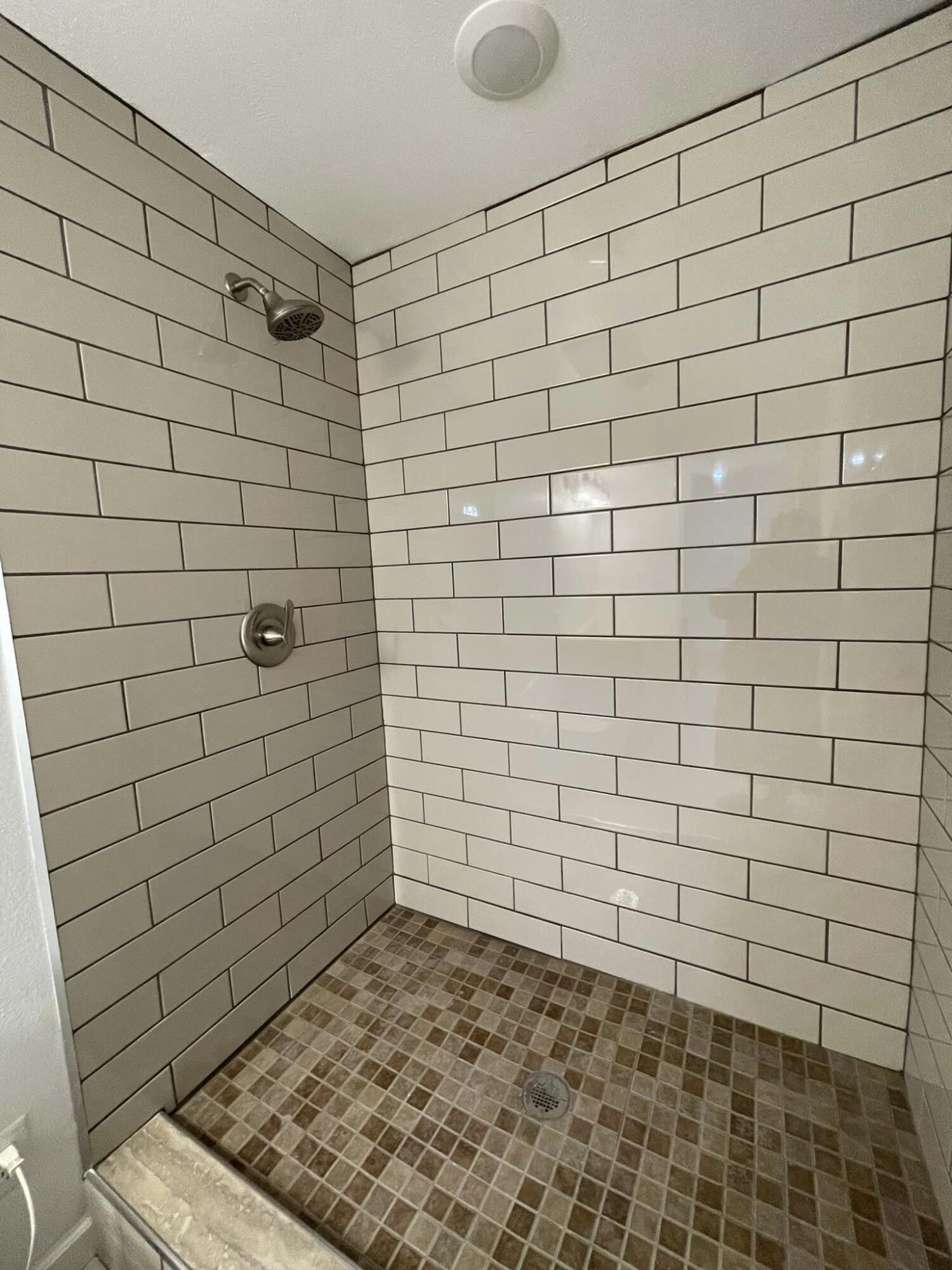 407 E 9th Ave