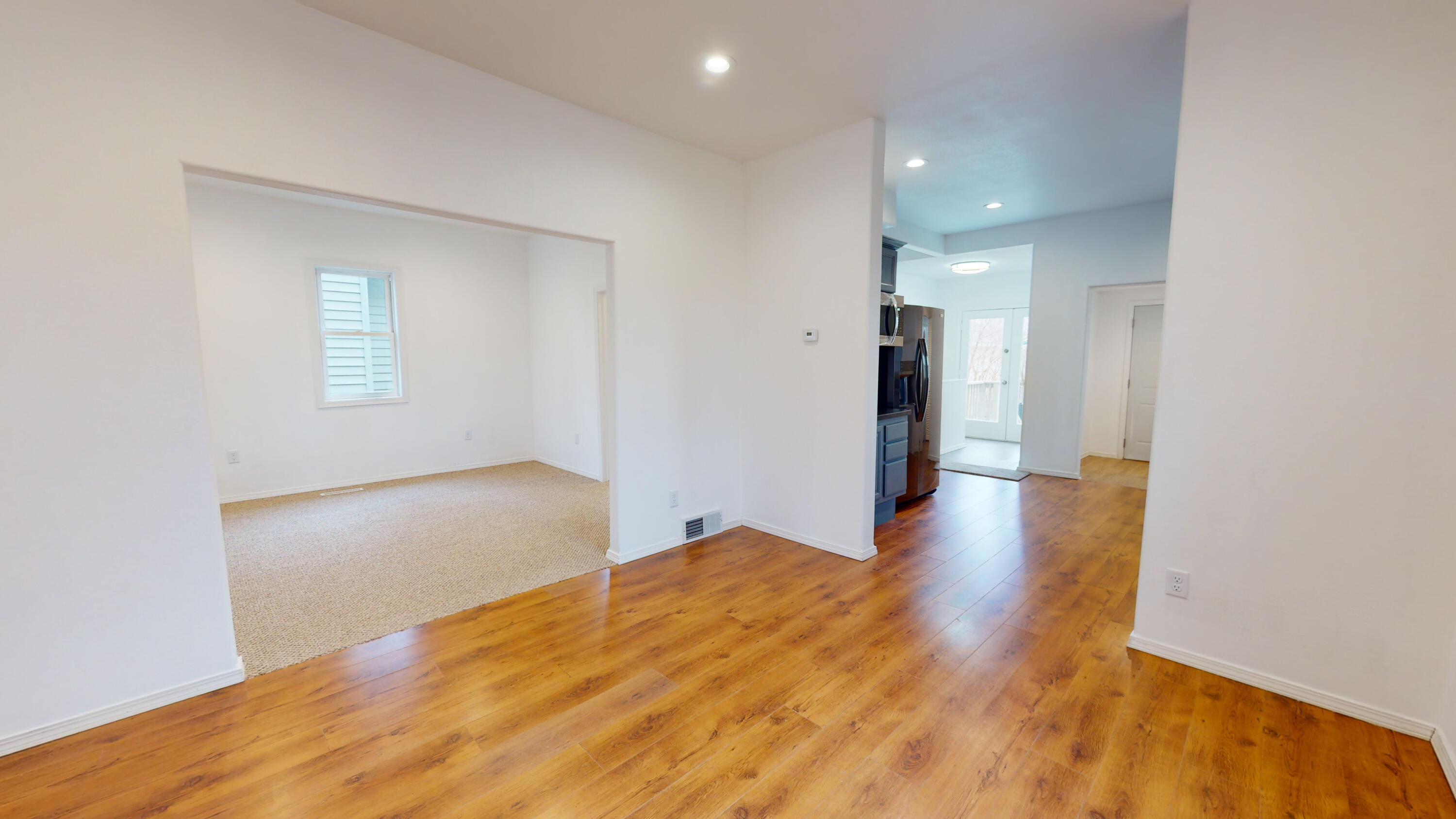 407 E 9th Ave