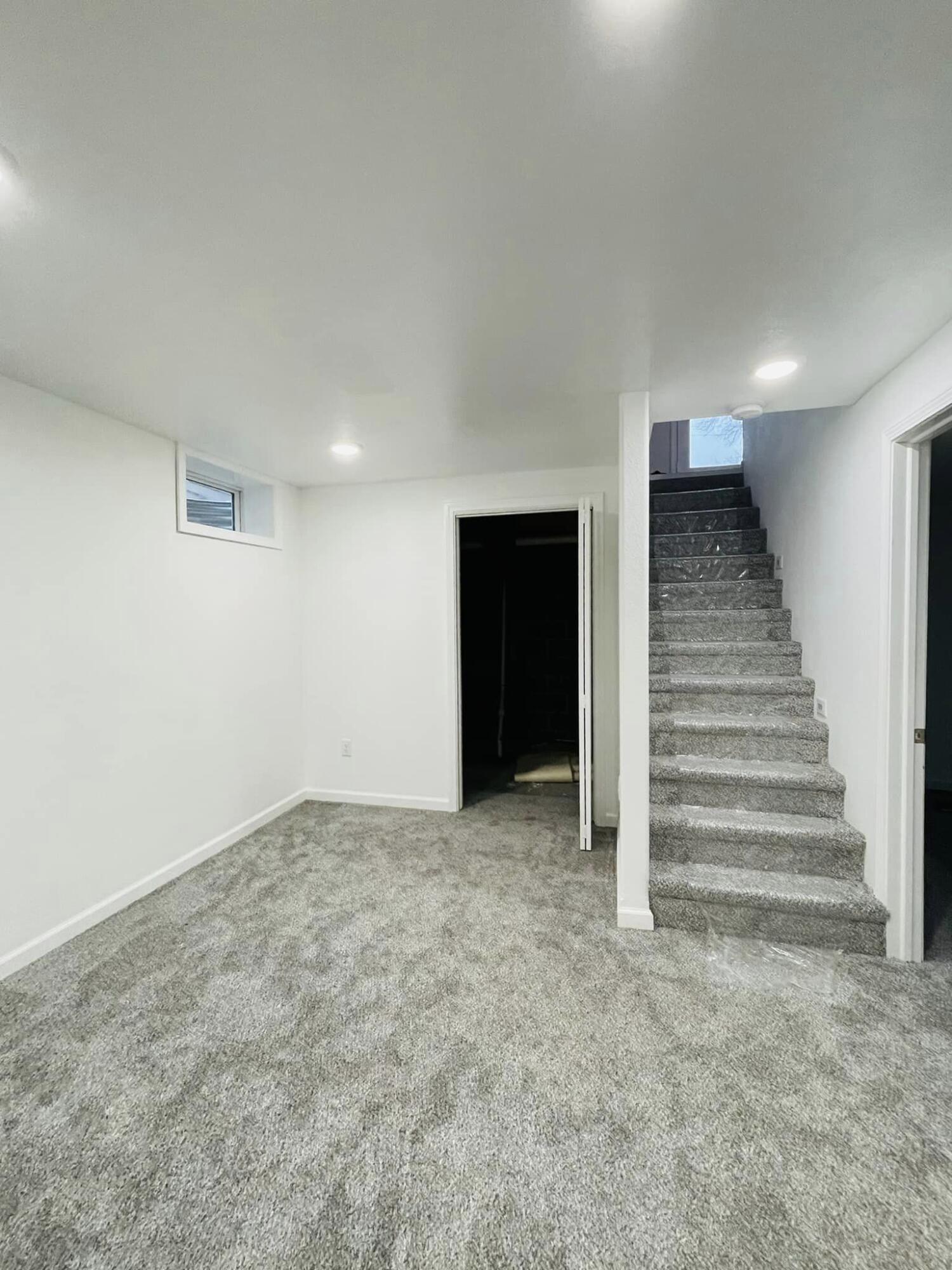 407 E 9th Ave