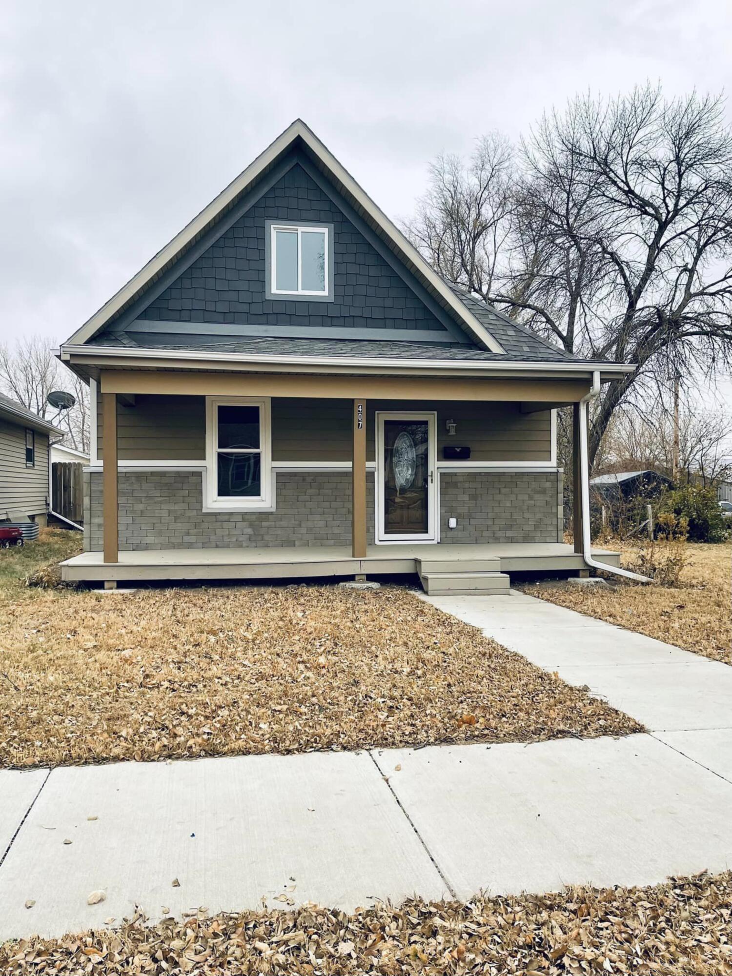 407 E 9th Ave