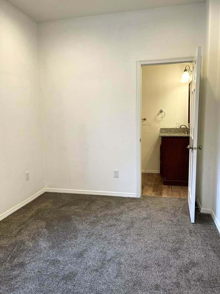 407 E 9th Ave