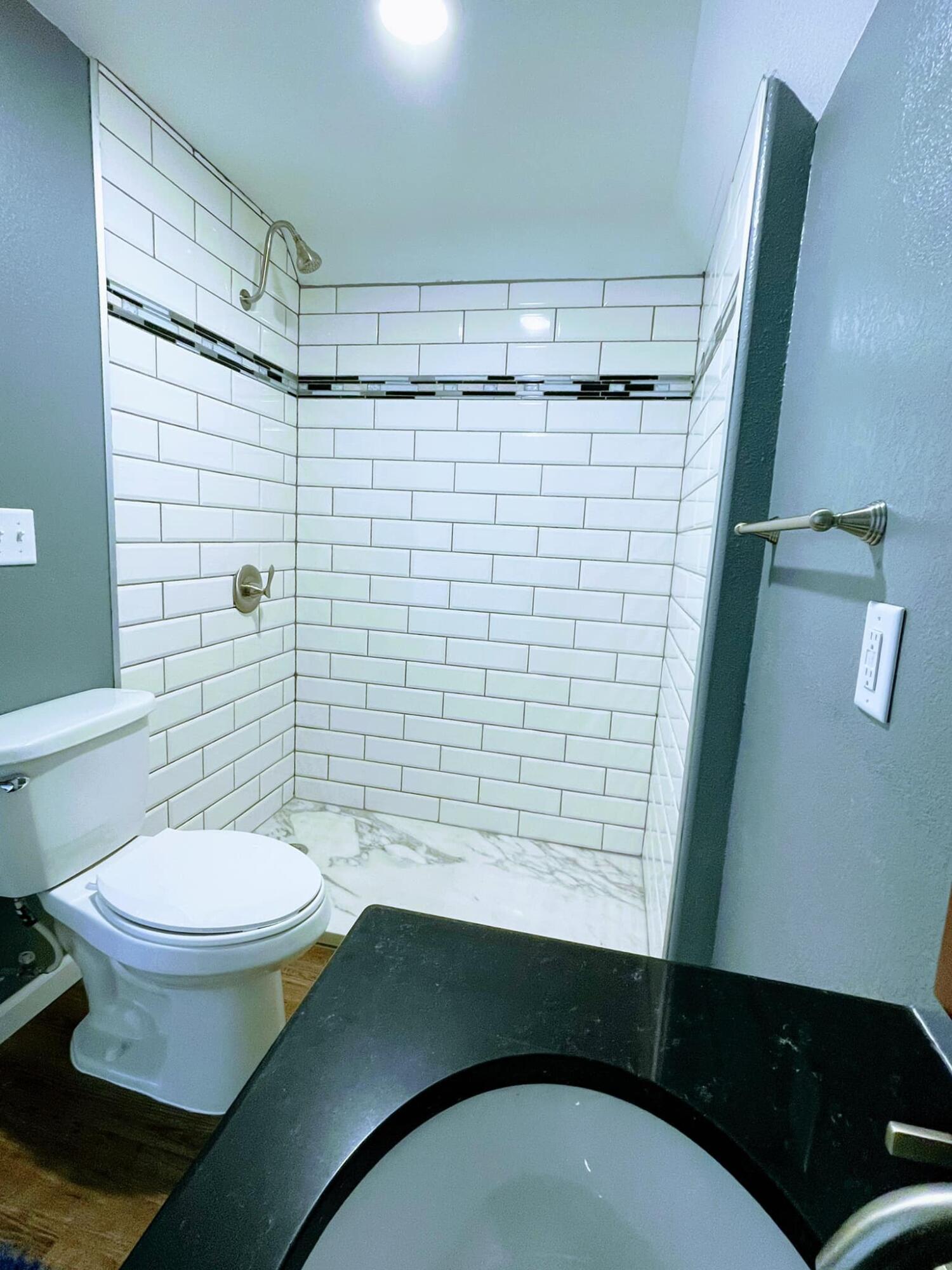 407 E 9th Ave