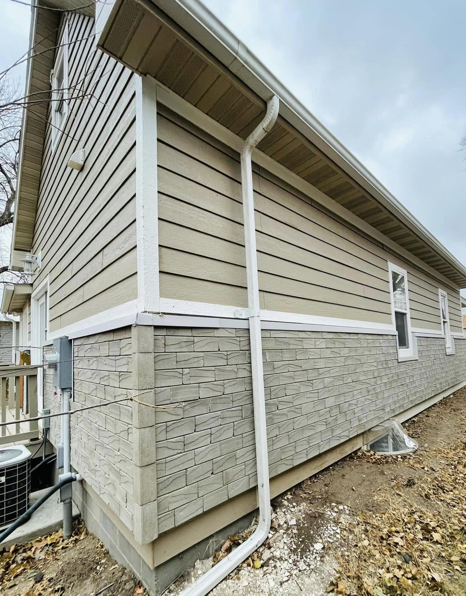 407 E 9th Ave