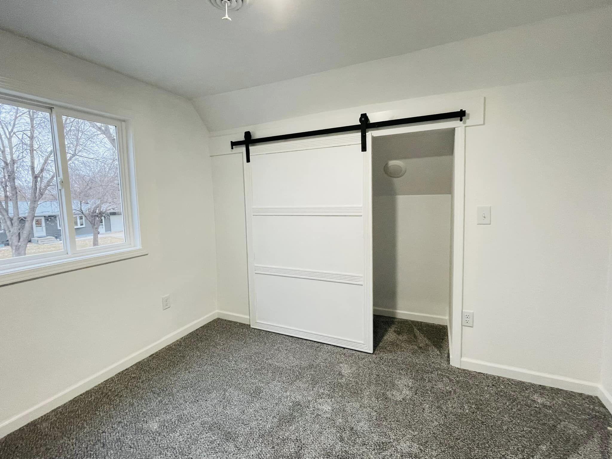 407 E 9th Ave