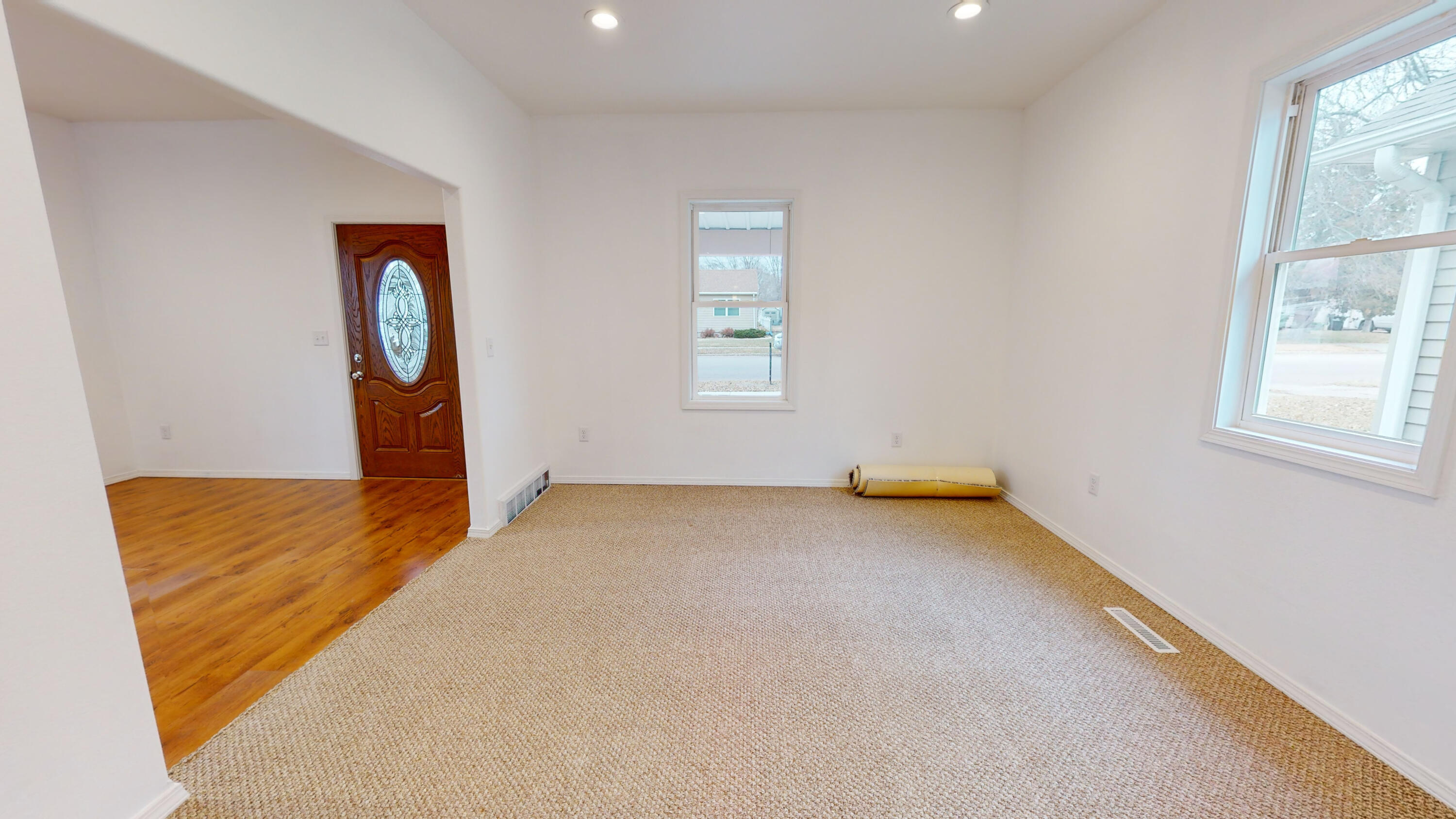 407 E 9th Ave
