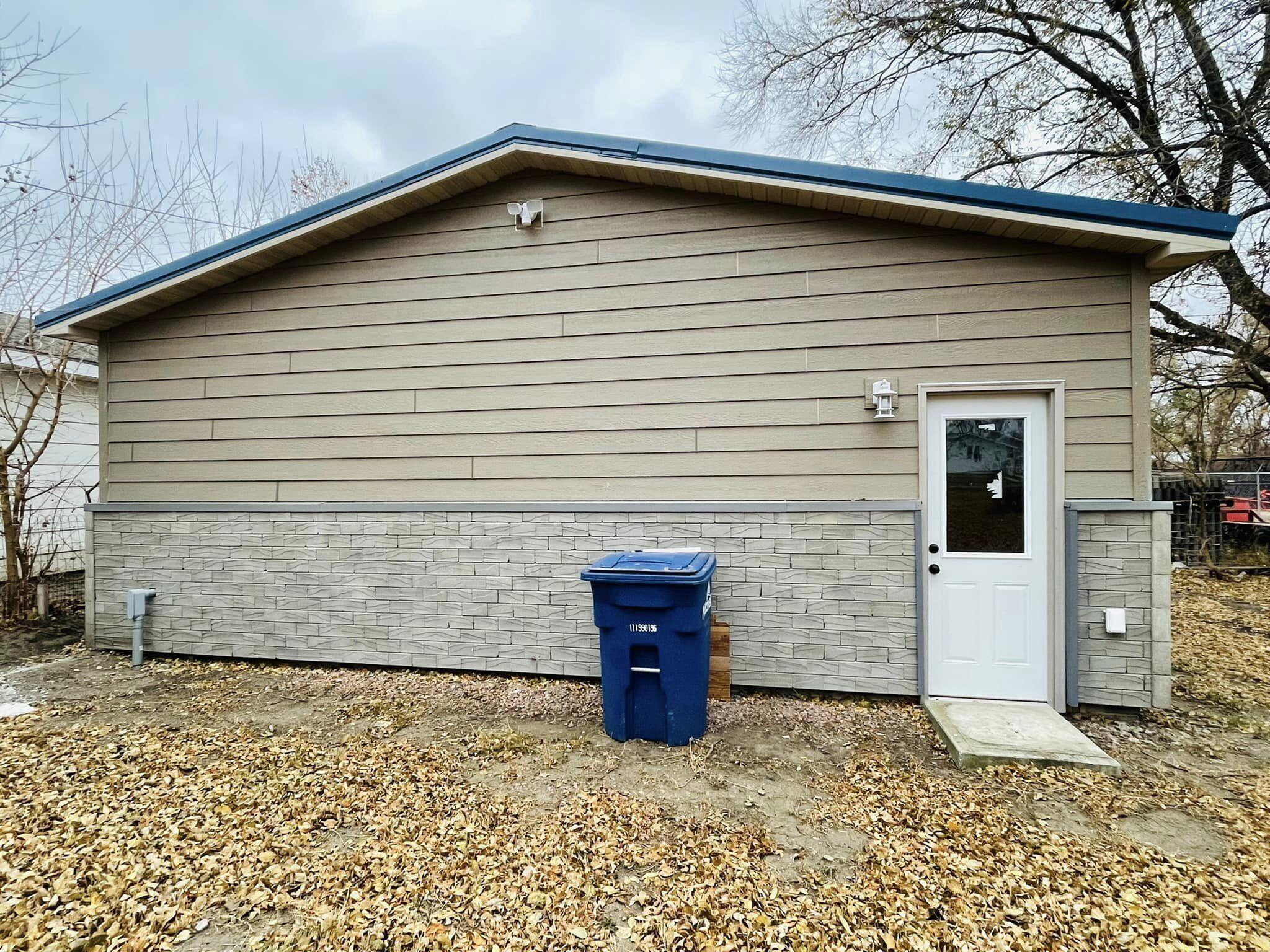407 E 9th Ave