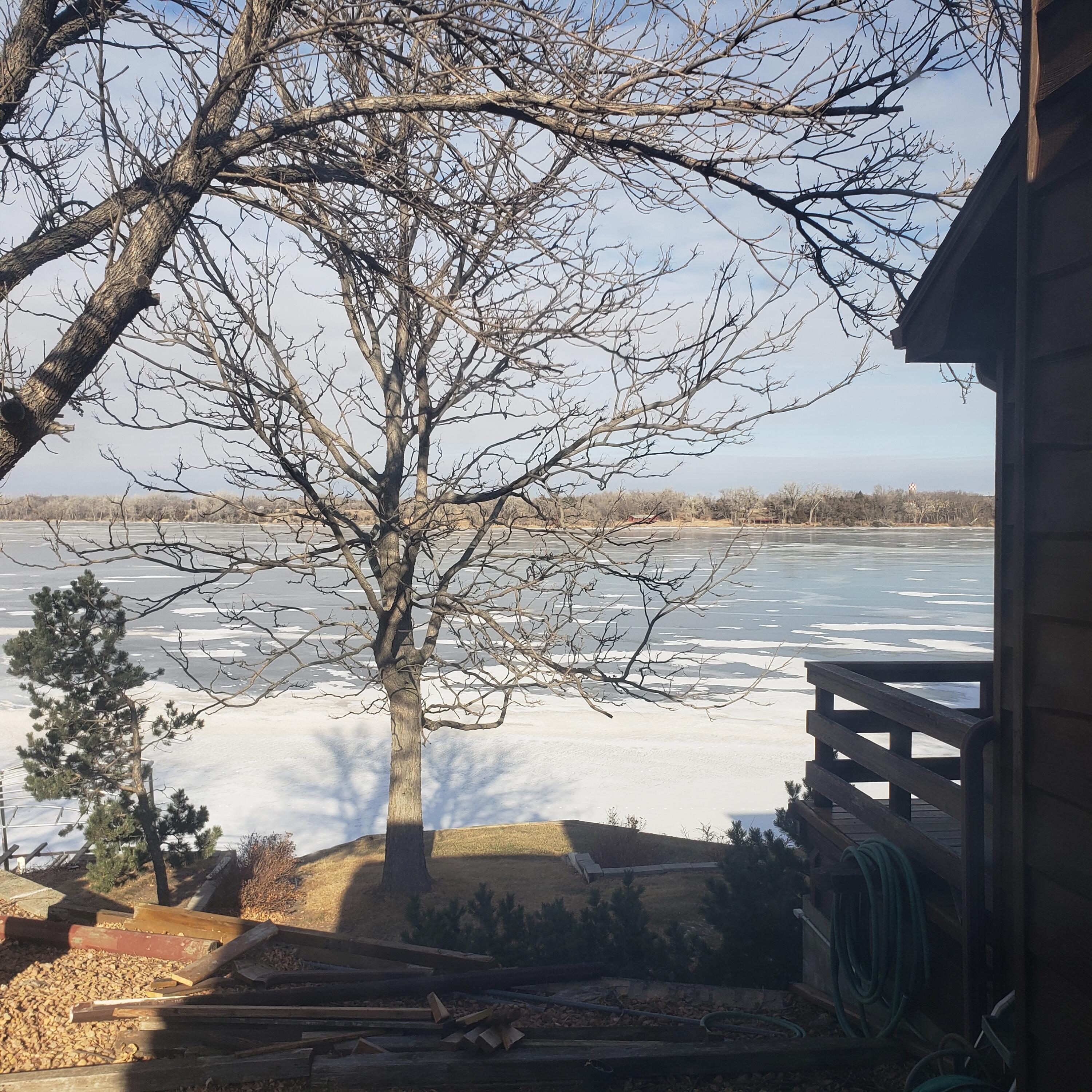 19 W Harmon Dr