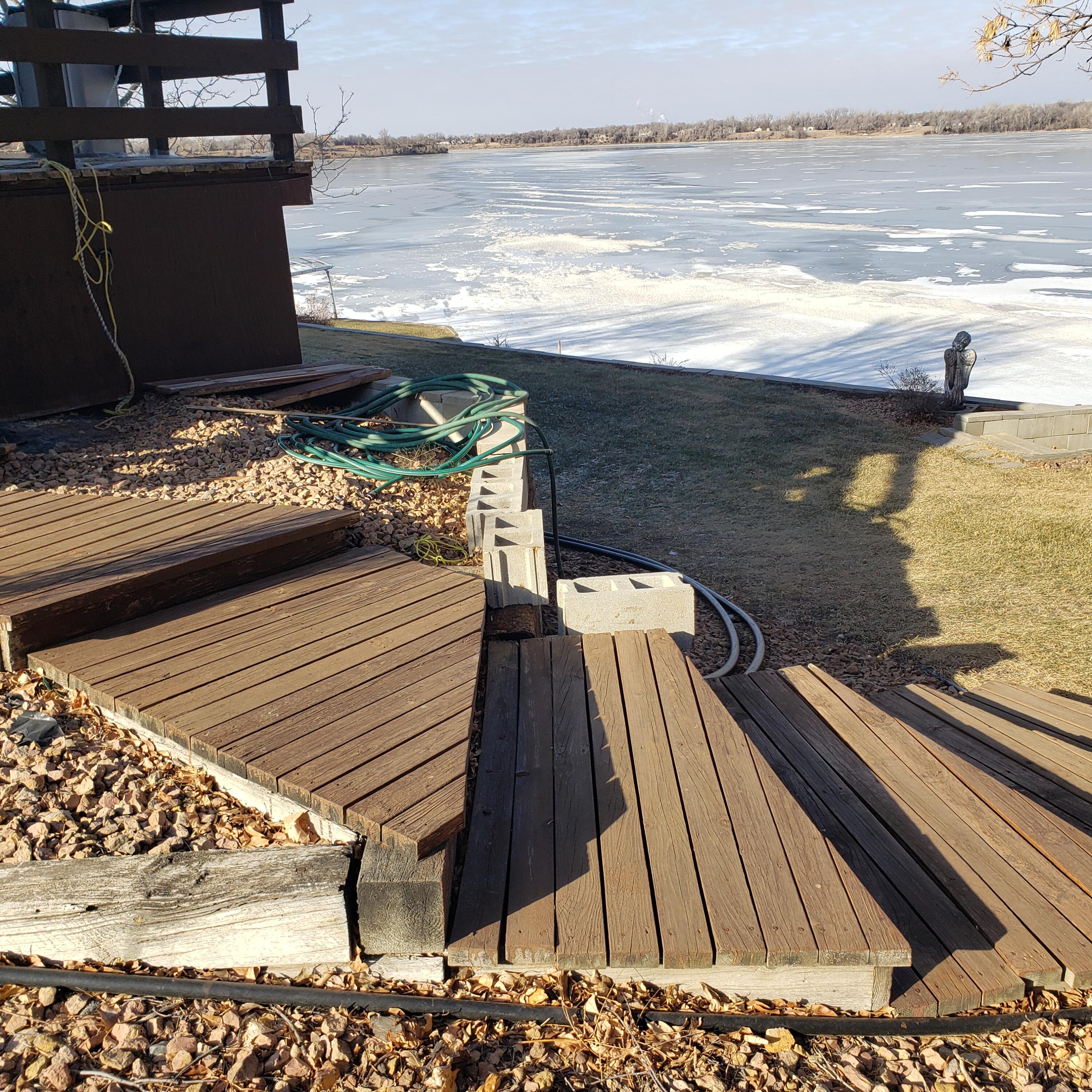 19 W Harmon Dr