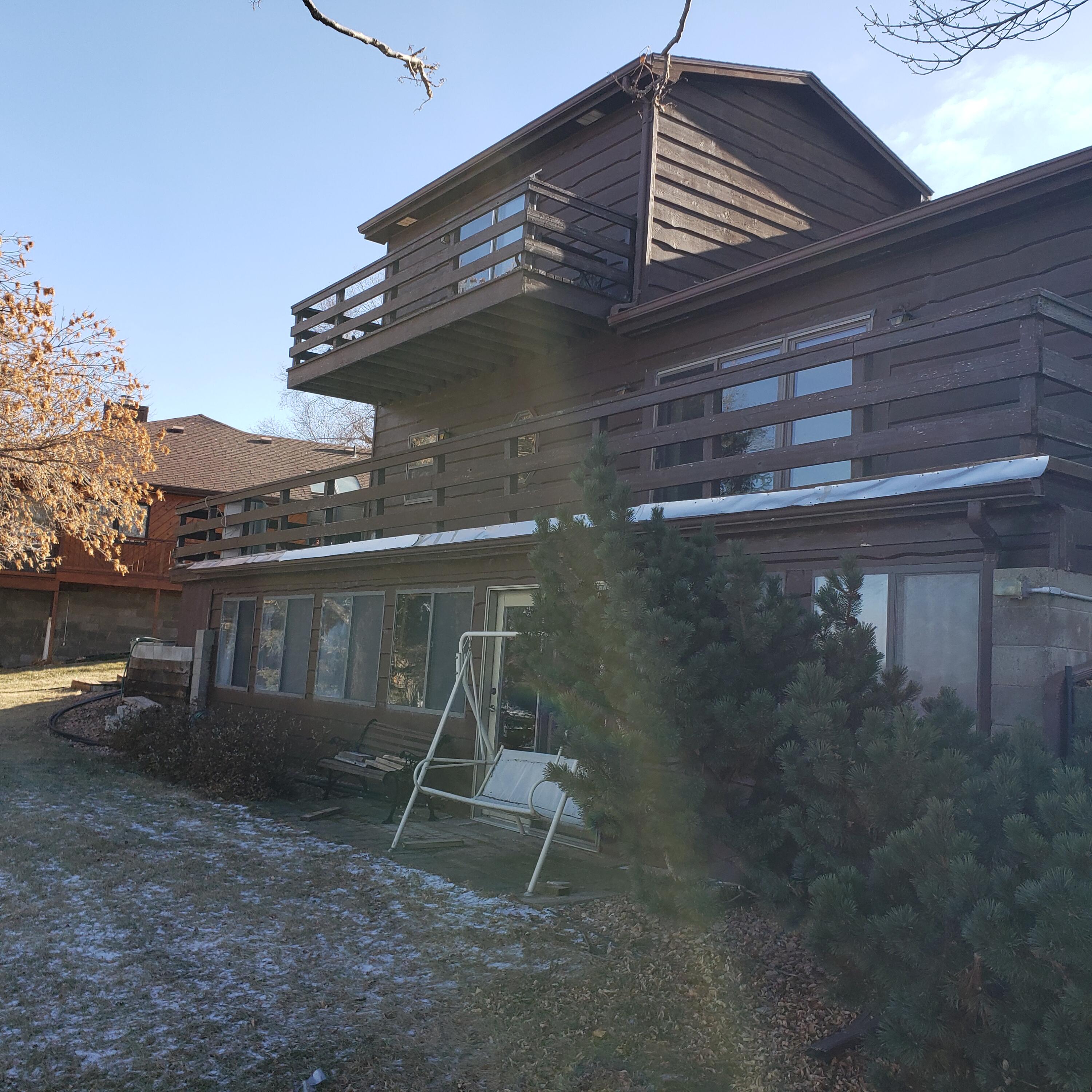 19 W Harmon Dr