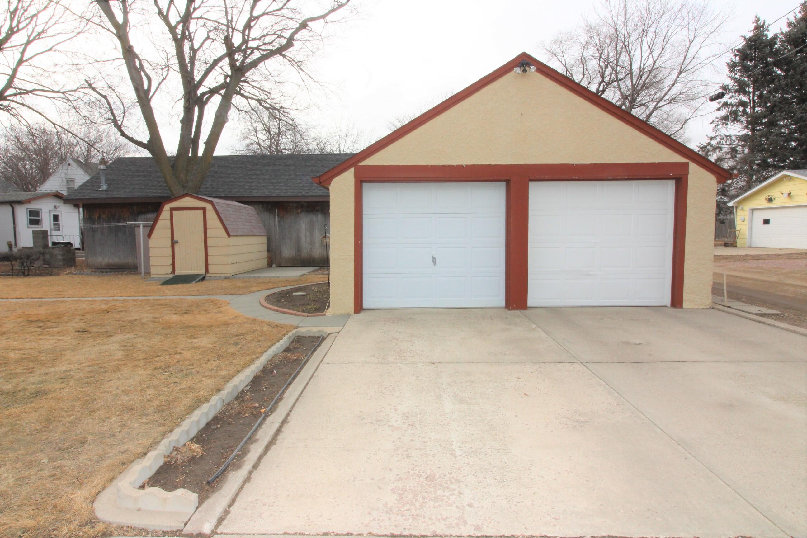 1222 E 3rd Ave