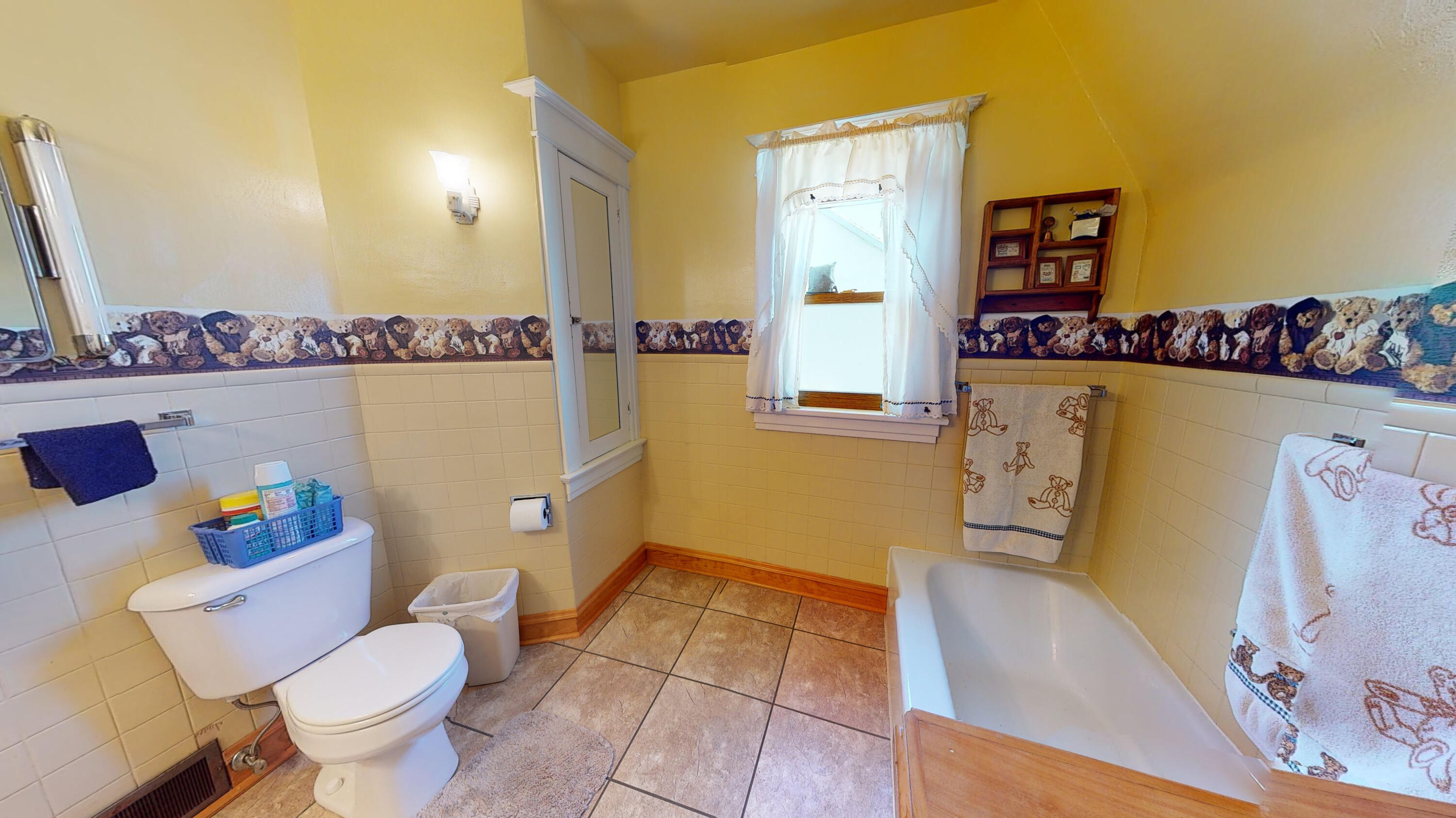 308 W 5th Ave