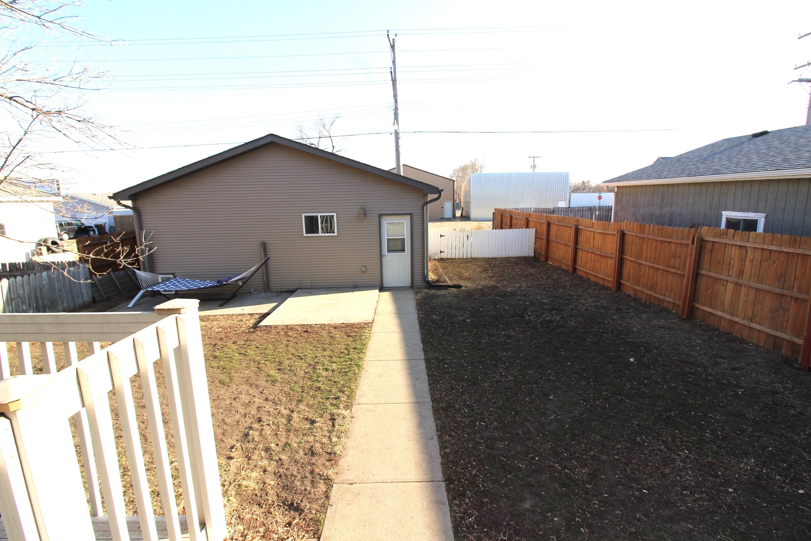 507 E Hanson Ave