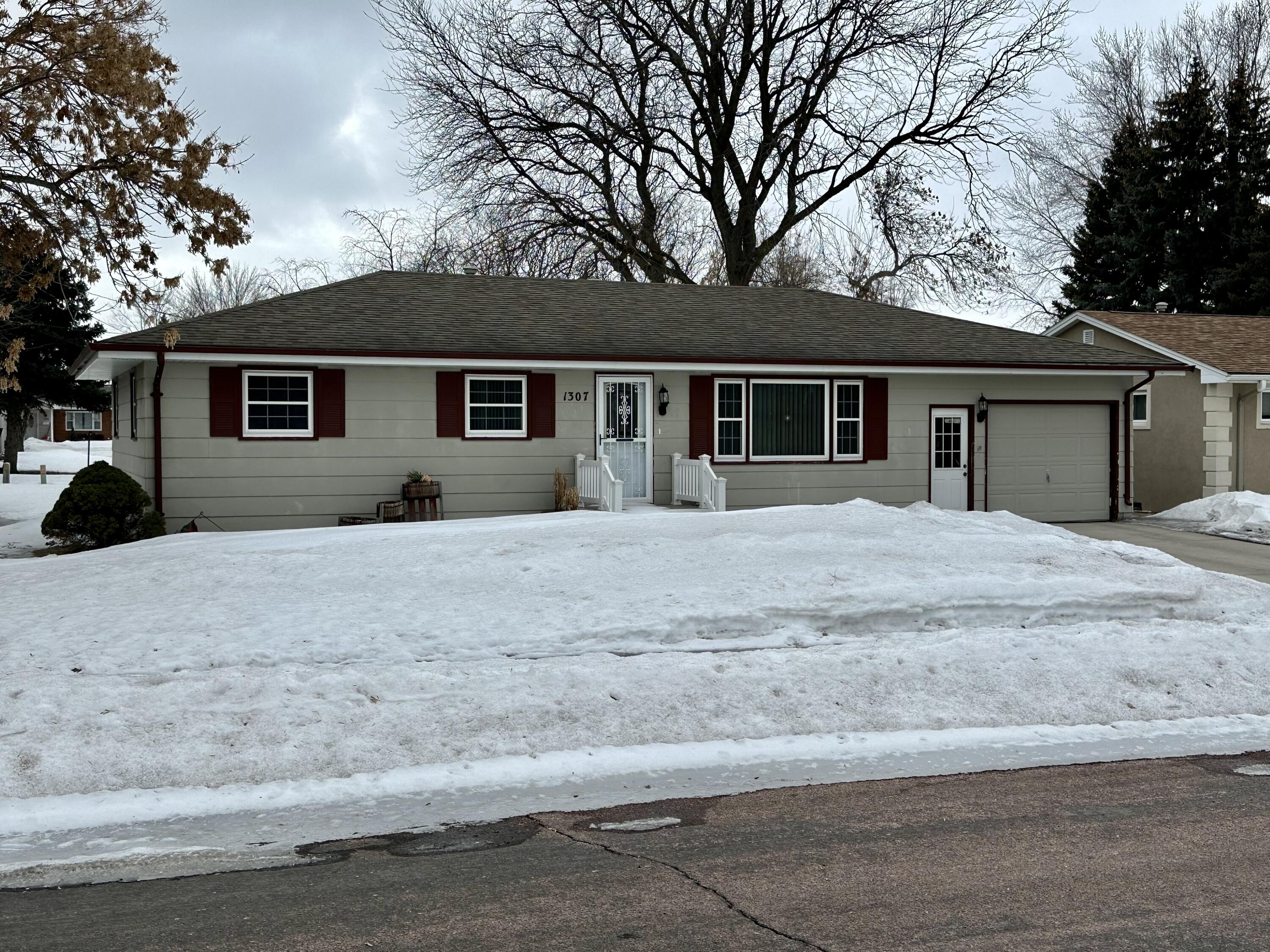 1307 Palmer Place