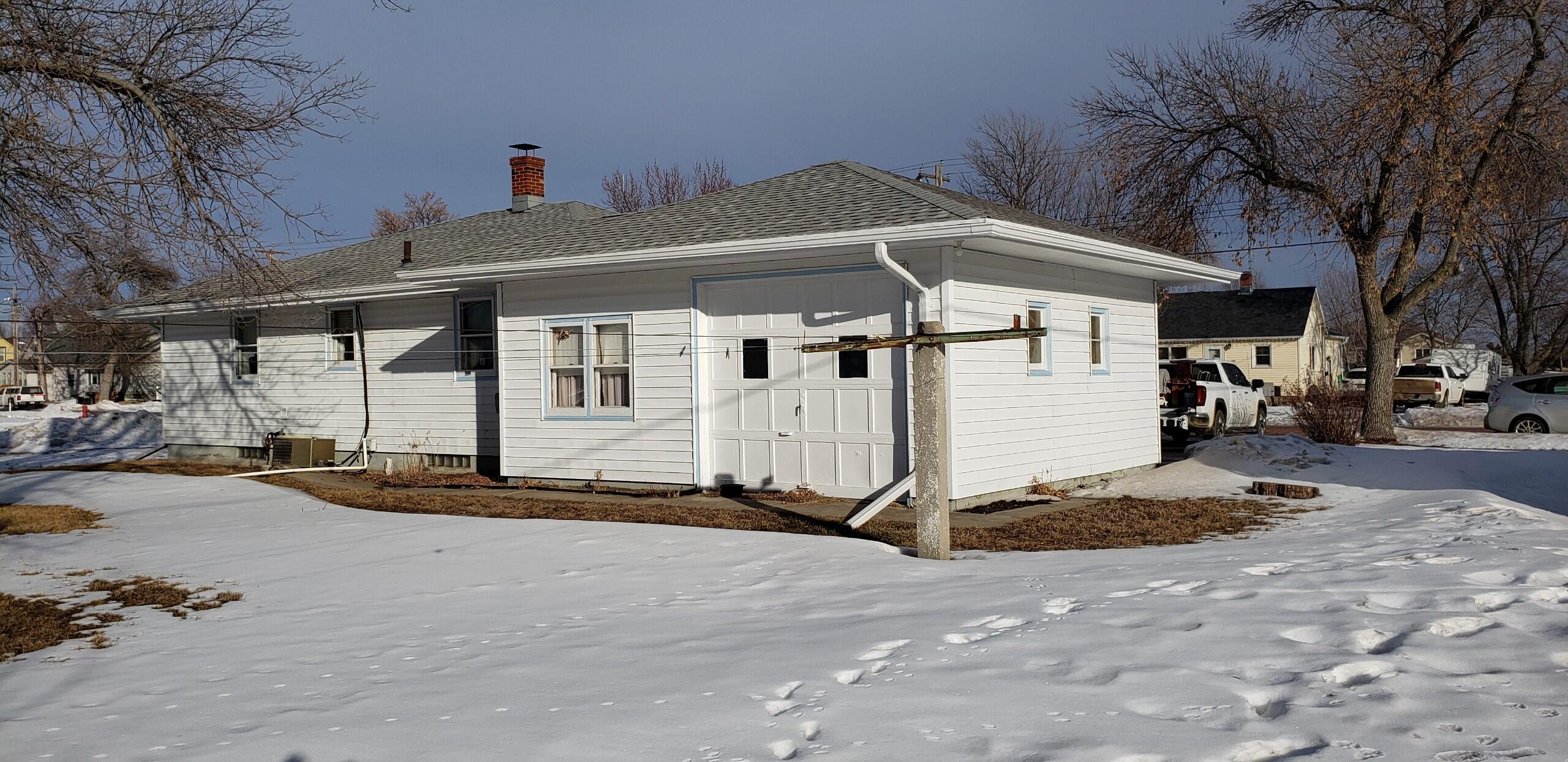503 S 1st St