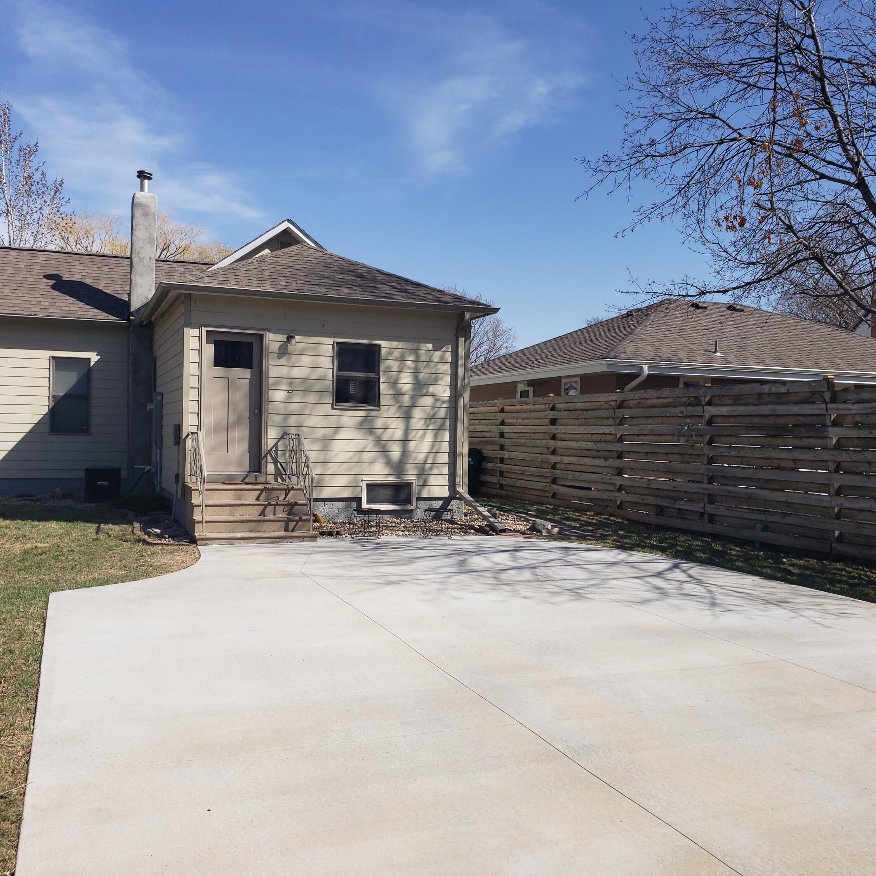 217 W 13th Ave