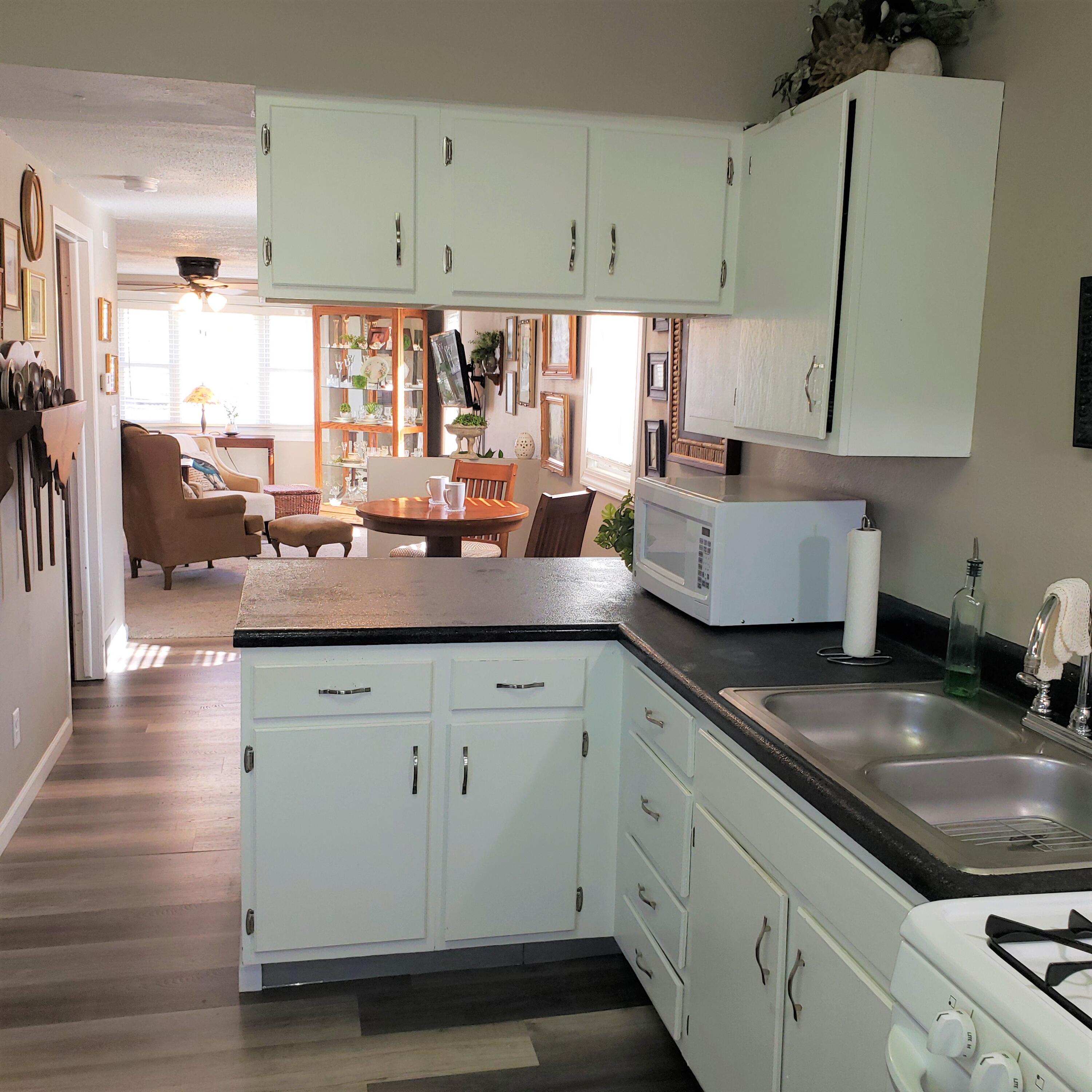 217 W 13th Ave