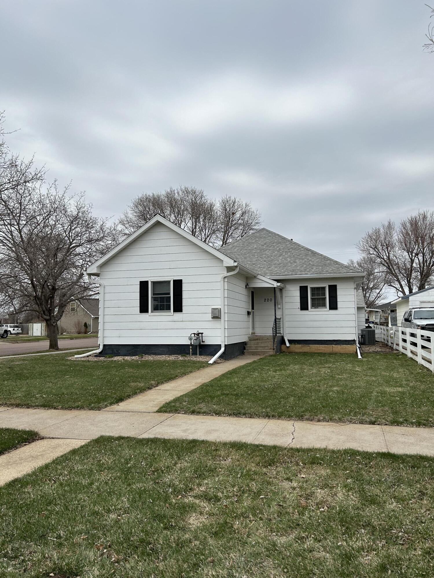 220 W 13th Ave