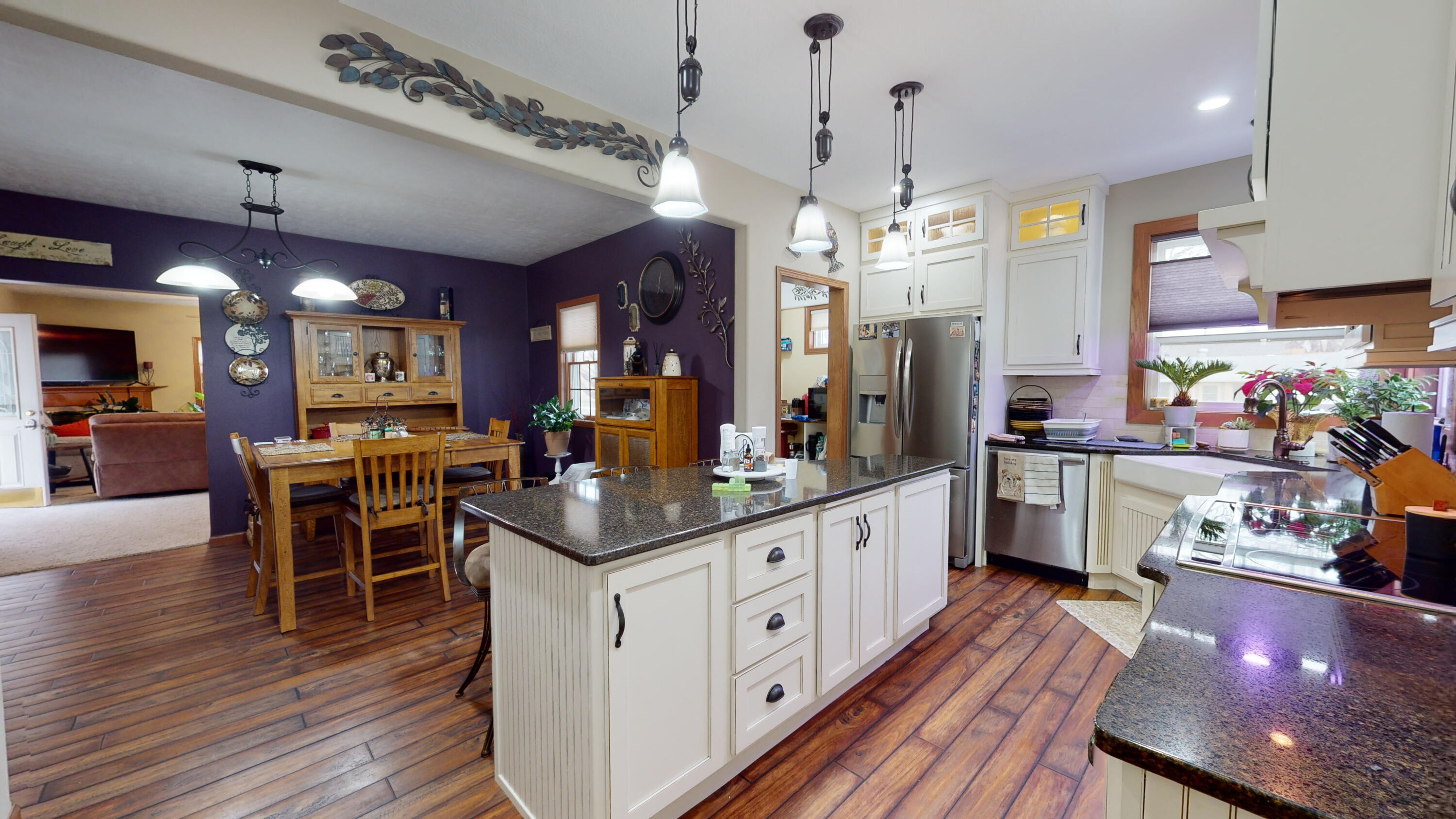220 W 13th Ave
