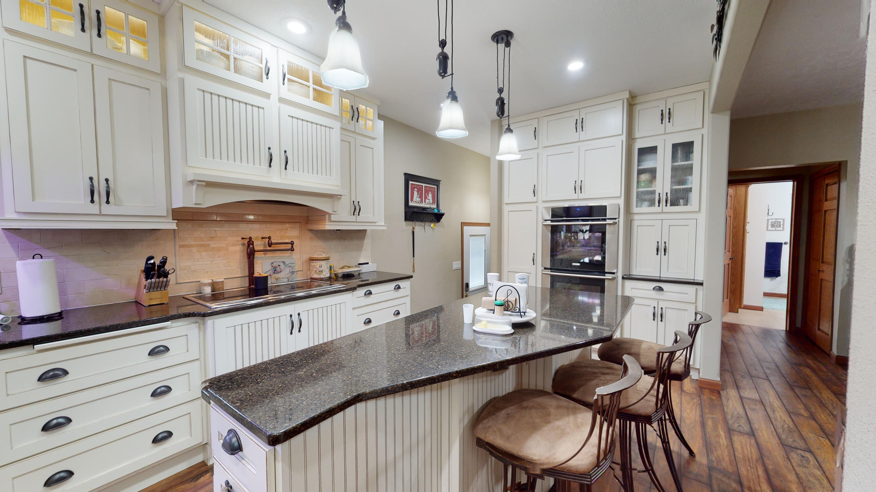 220 W 13th Ave