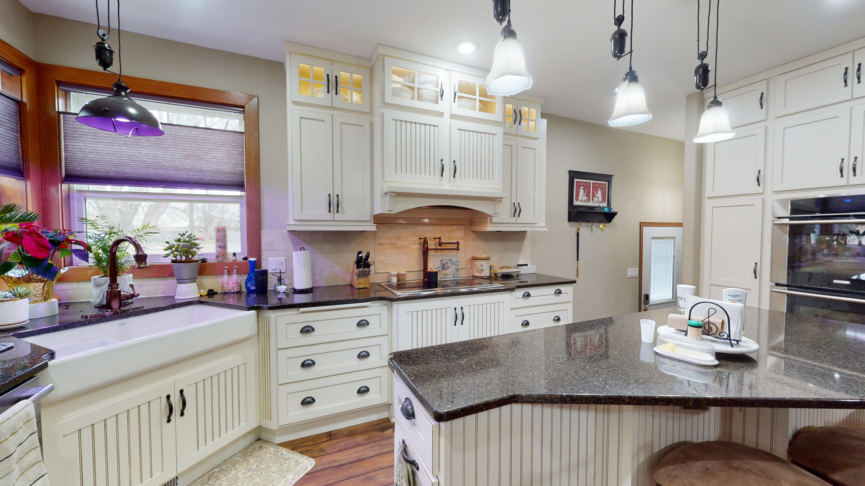 220 W 13th Ave