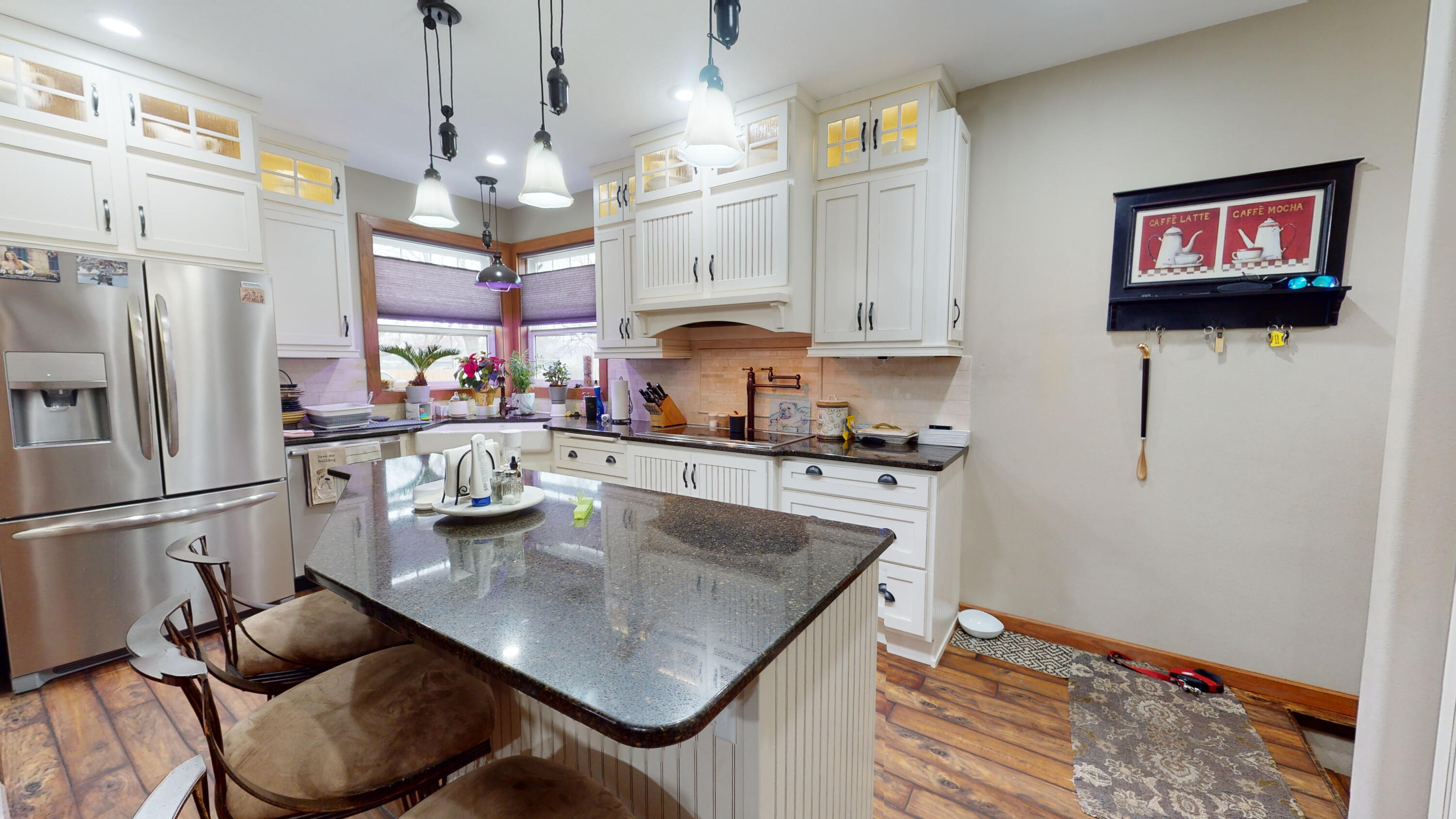 220 W 13th Ave