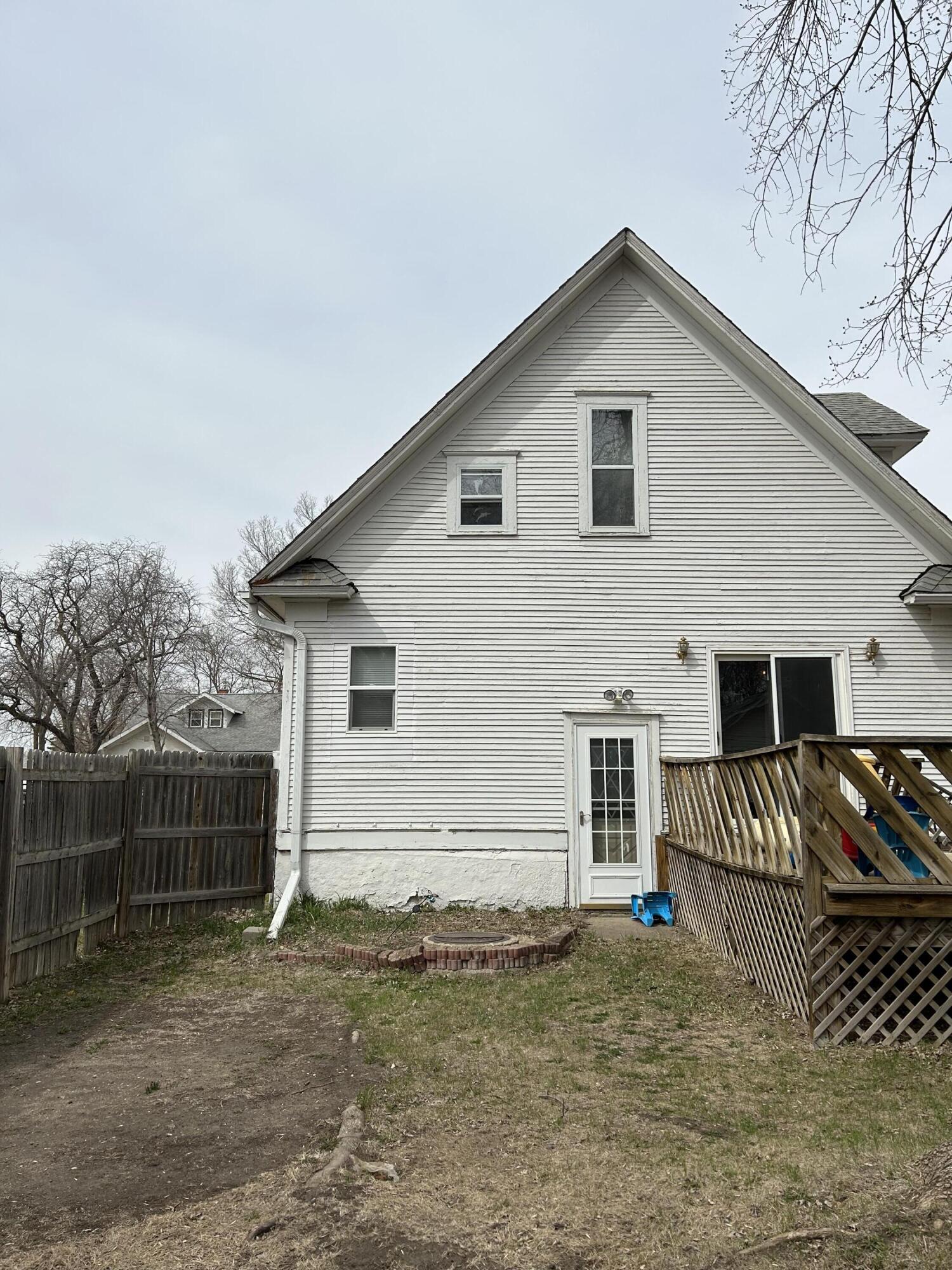 517 W 5th Ave