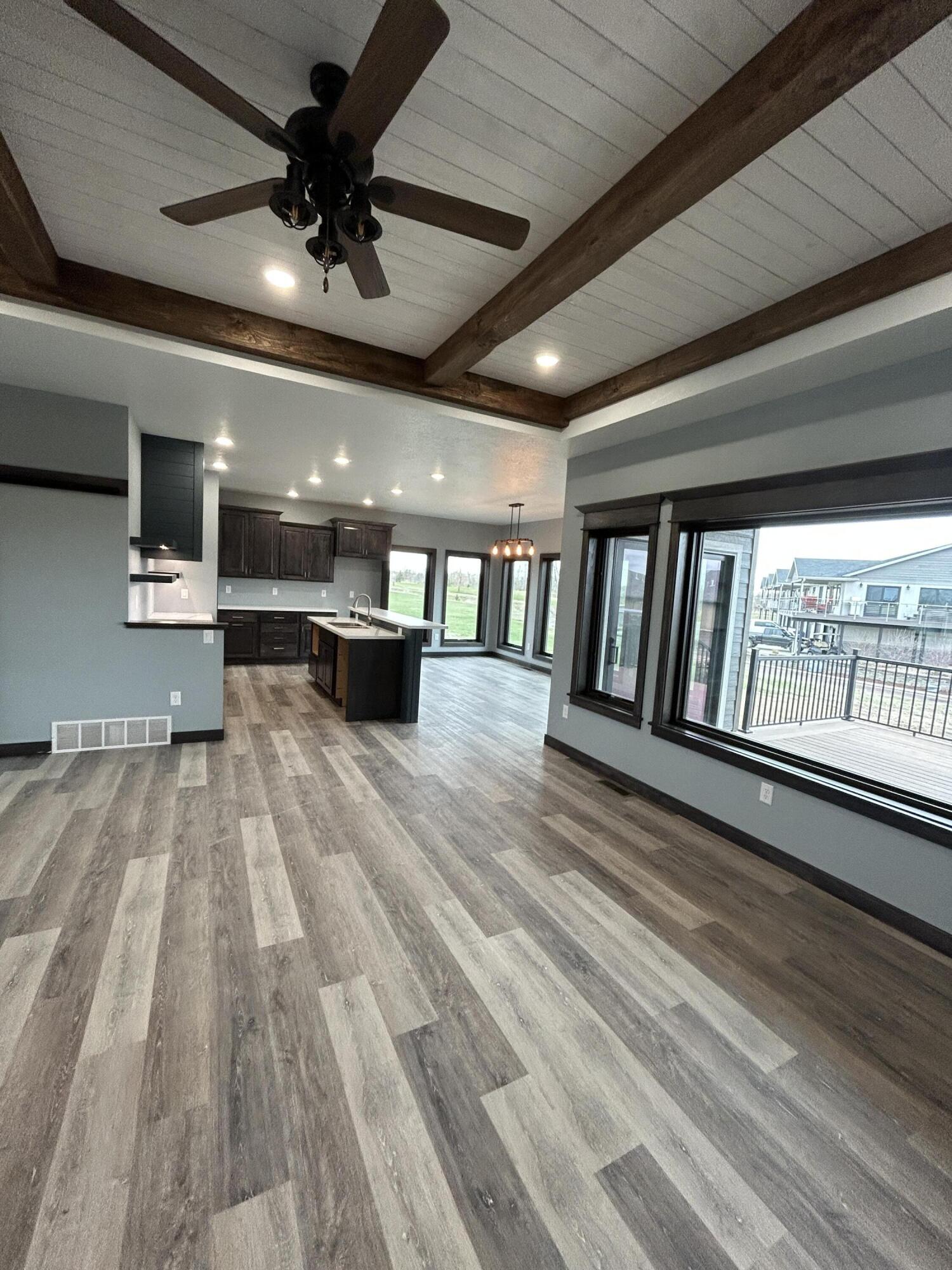 405 Doris Dr