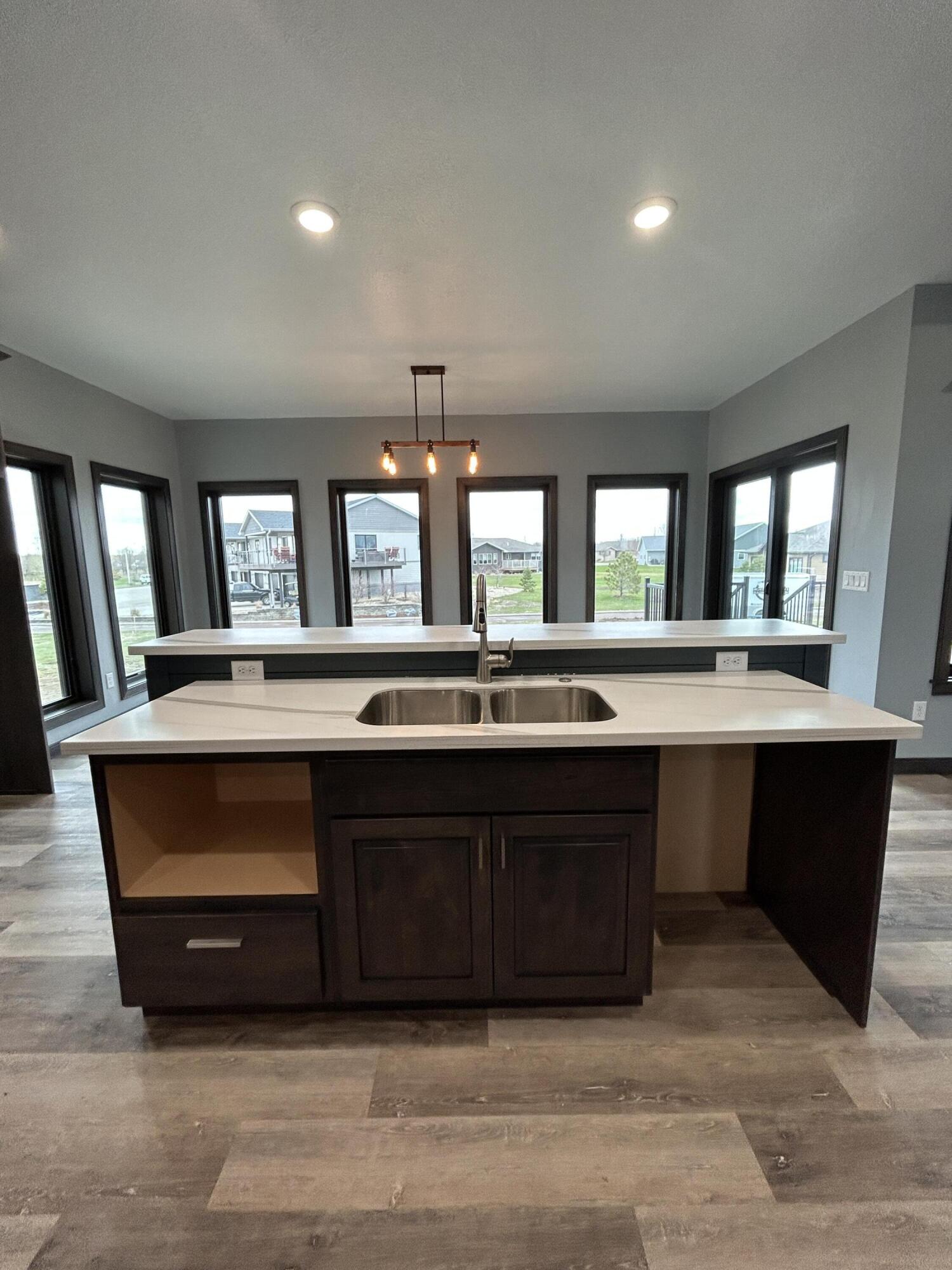 405 Doris Dr