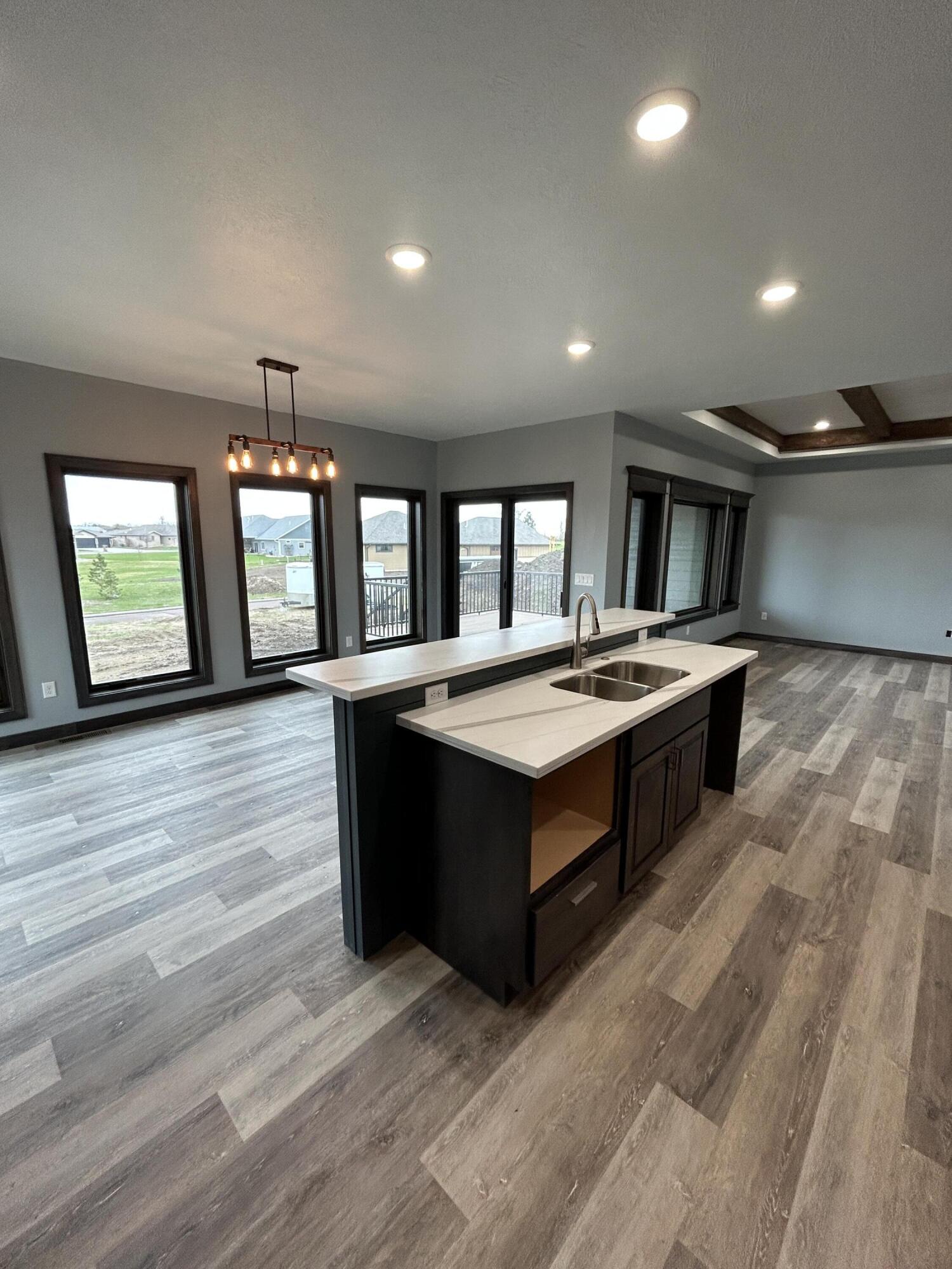 405 Doris Dr